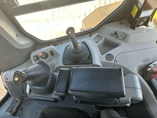 2015 CAT D7E LGP Photo 9 Thumbnail