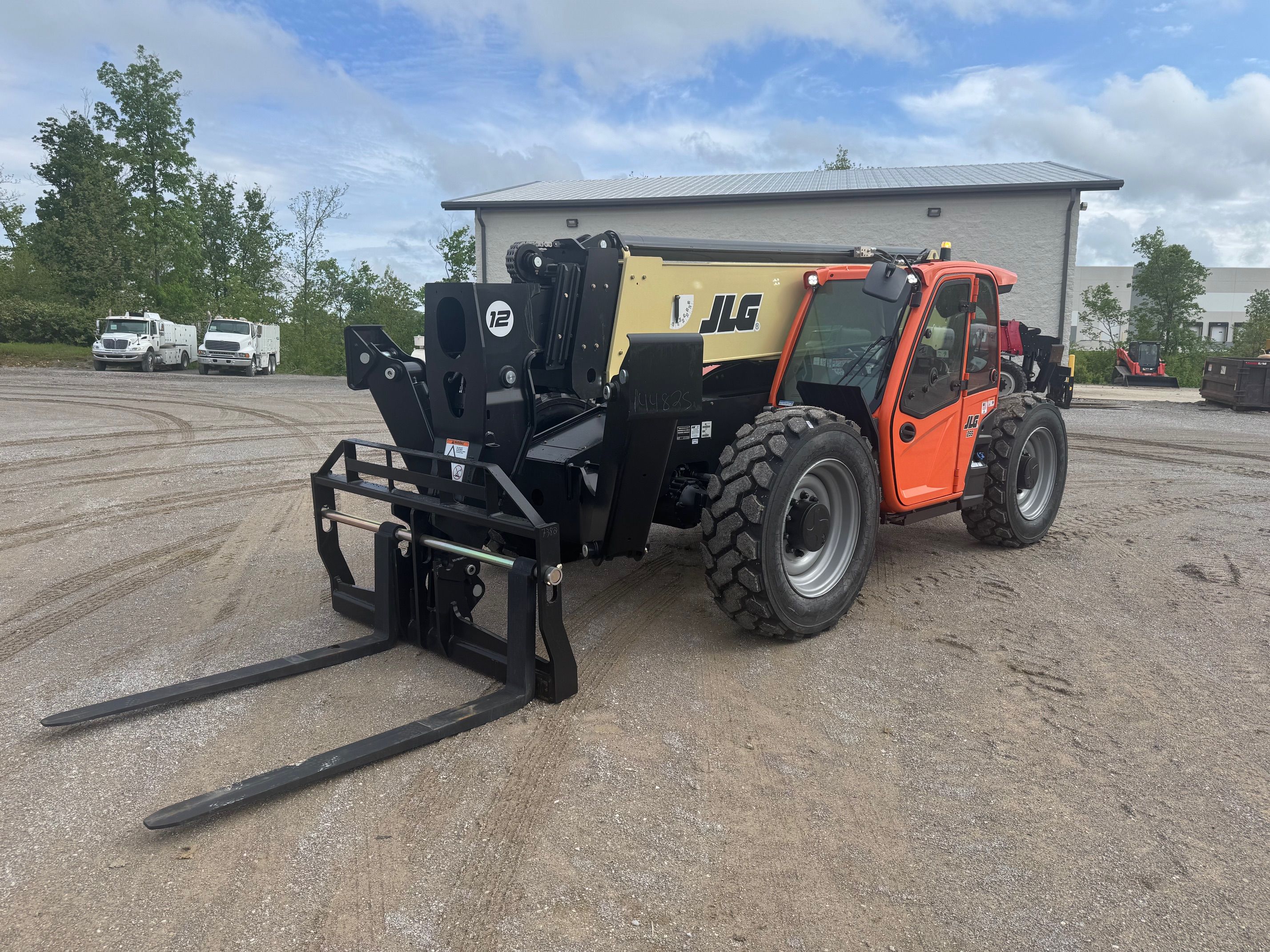 2025 JLG 1255 Photo 1 Thumbnail