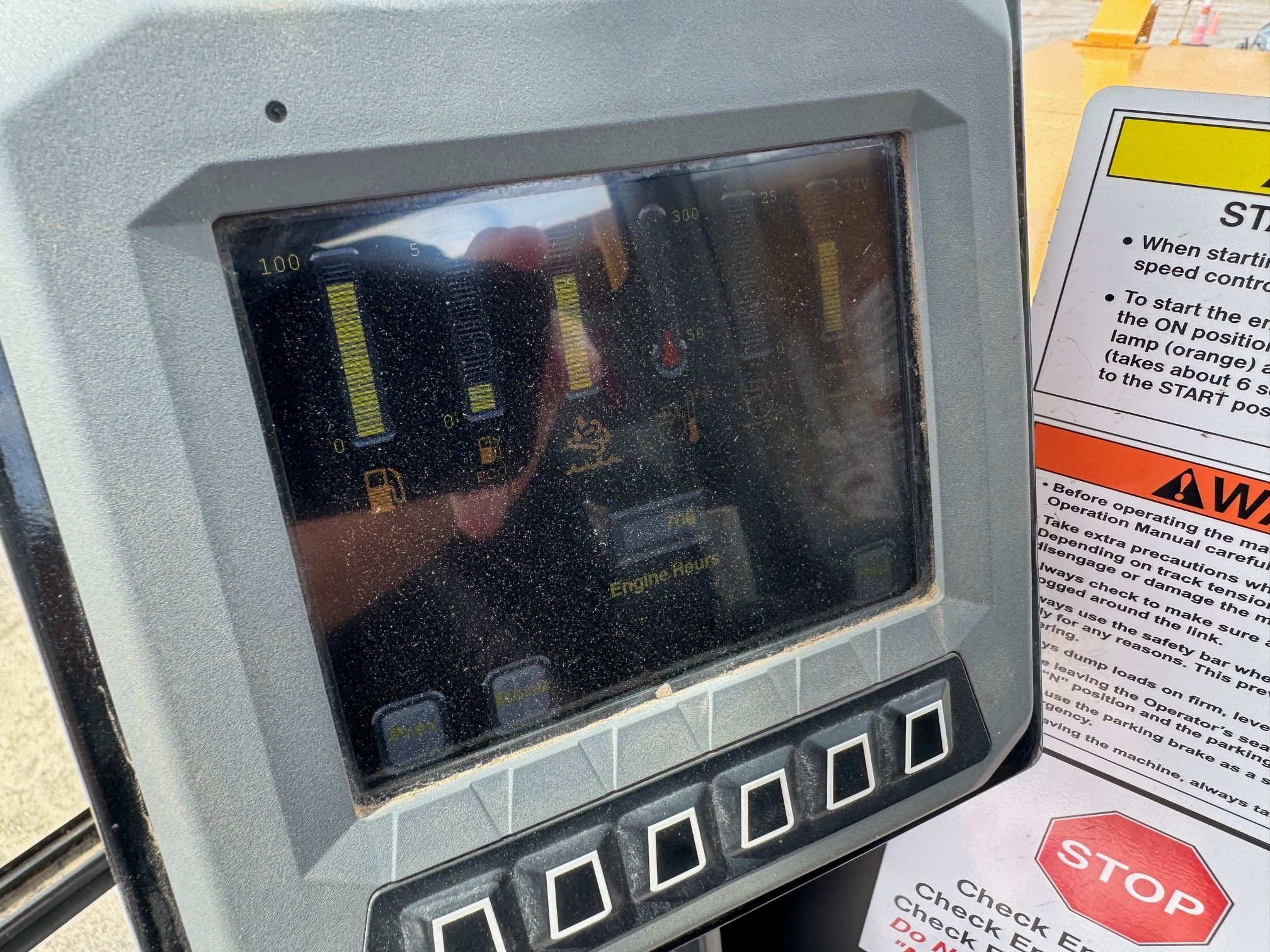 2023 MOROOKA MST 1500VD Photo 6 Thumbnail