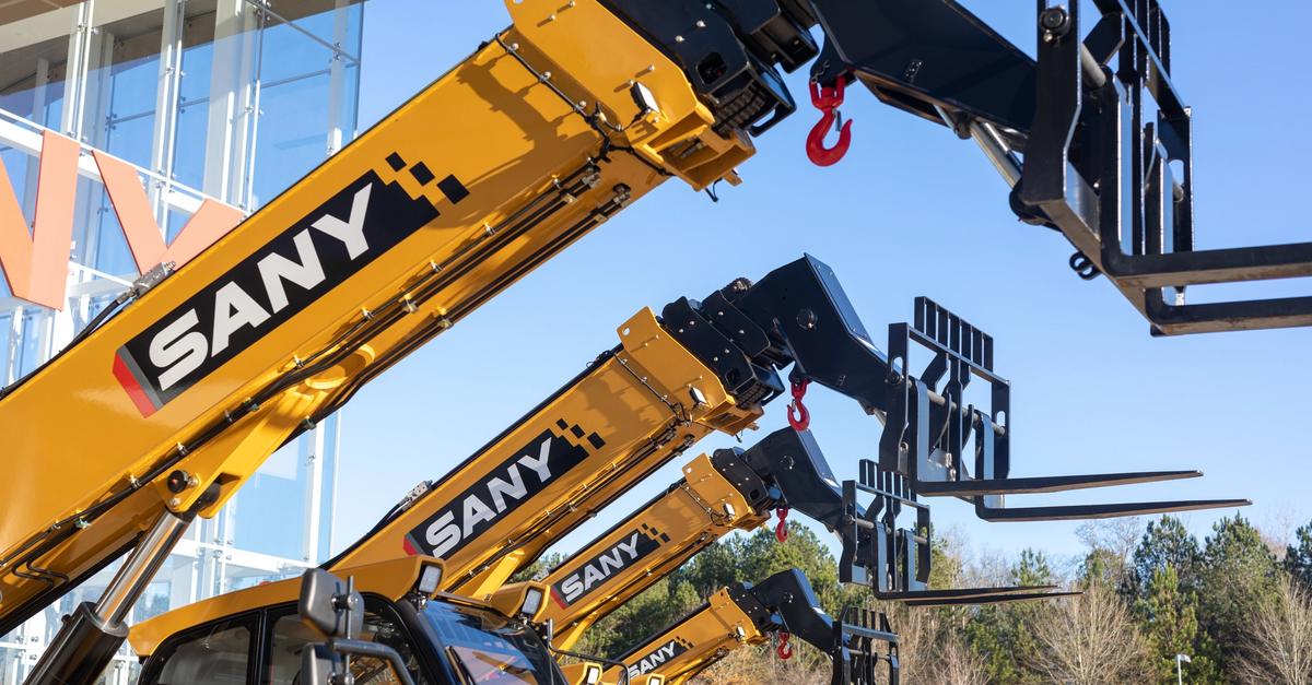 How to Read a Telehandler Load Chart | Newman Tractor