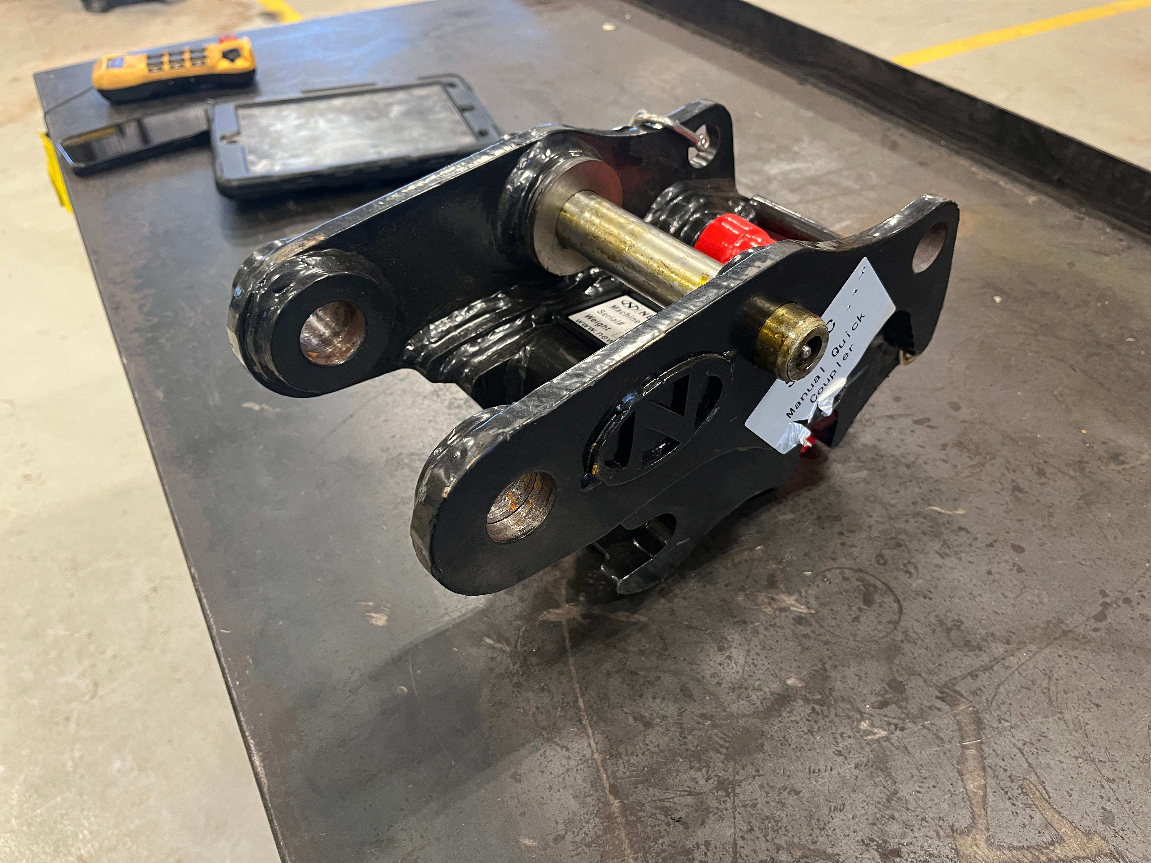 QCM MANUAL QUICK COUPLER FOR SY16C Photo 1 Thumbnail