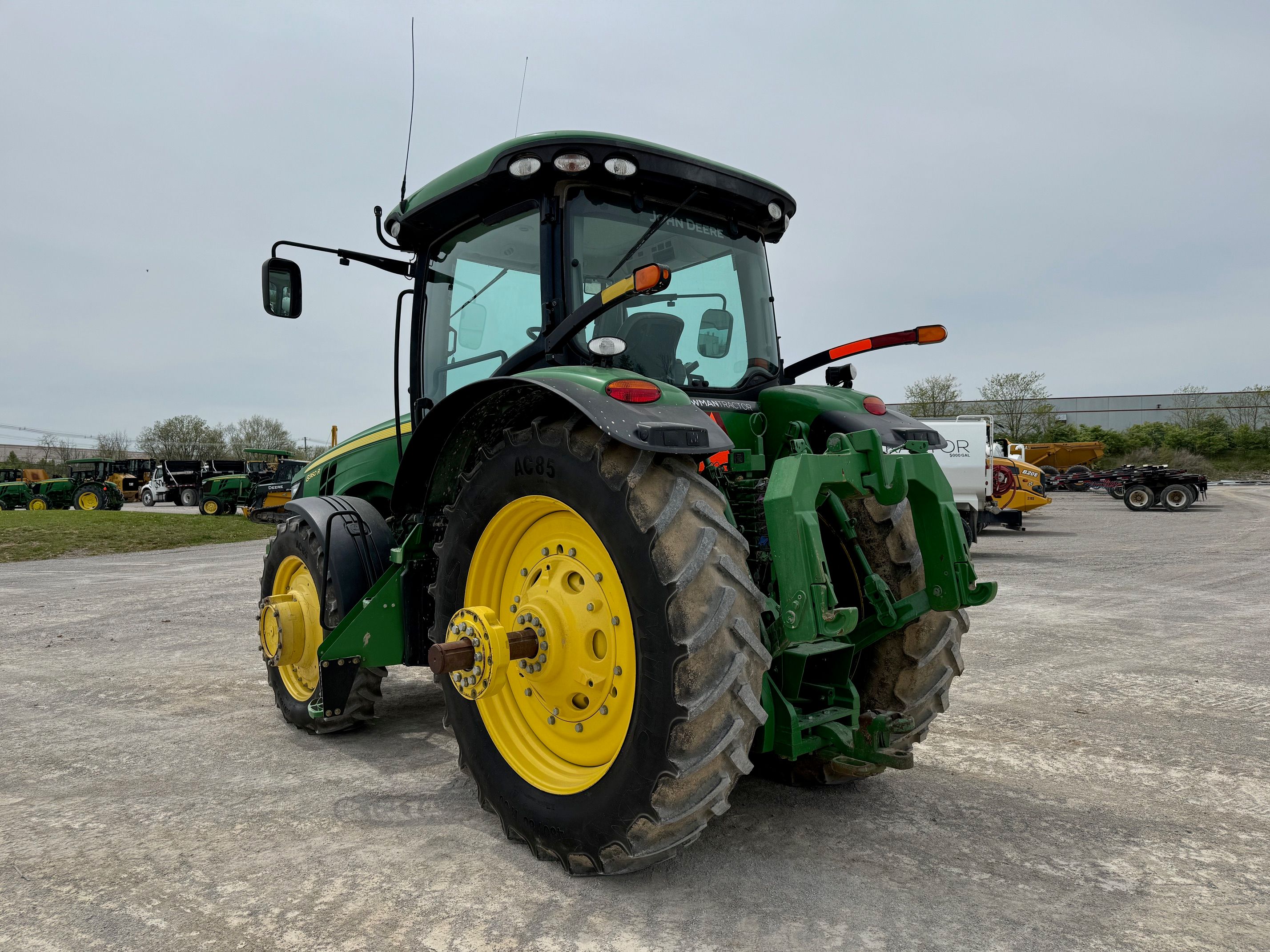 2012 JOHN DEERE 8360R Photo 2 Thumbnail