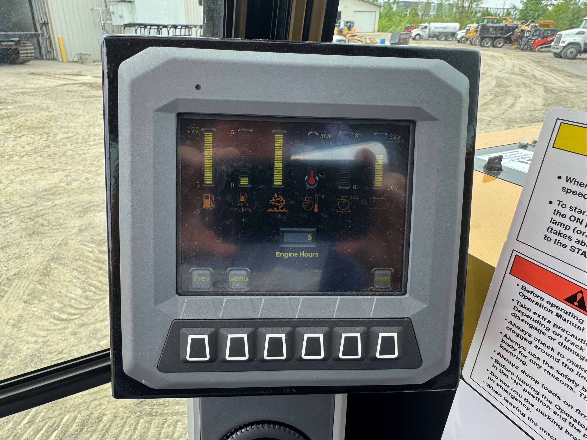 2025 MOROOKA MST 1500VD Photo 6 Thumbnail