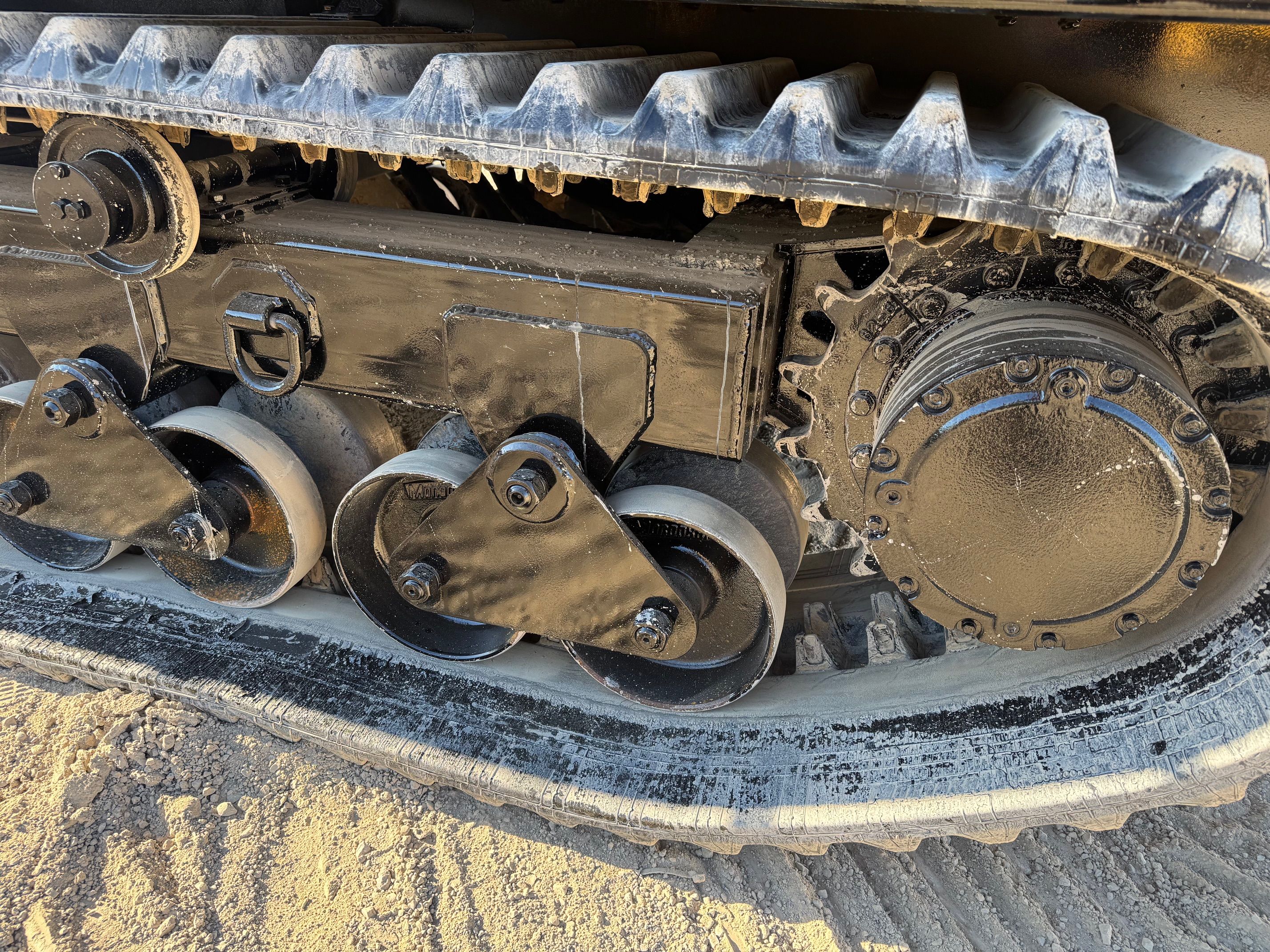 2020 MOROOKA MST 1000VD Photo 5 Thumbnail