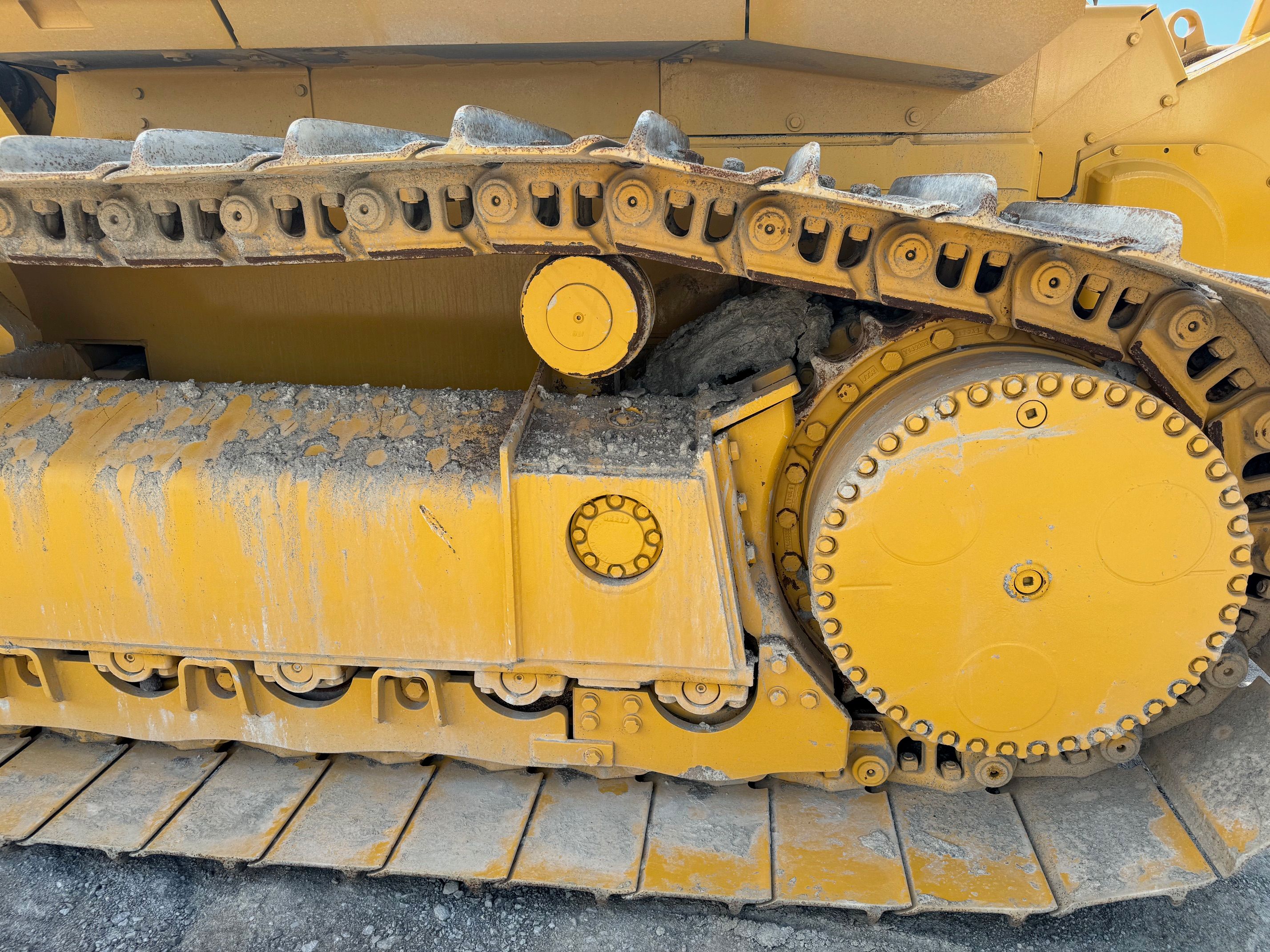 2017 JOHN DEERE 850K WLT Photo 6 Thumbnail