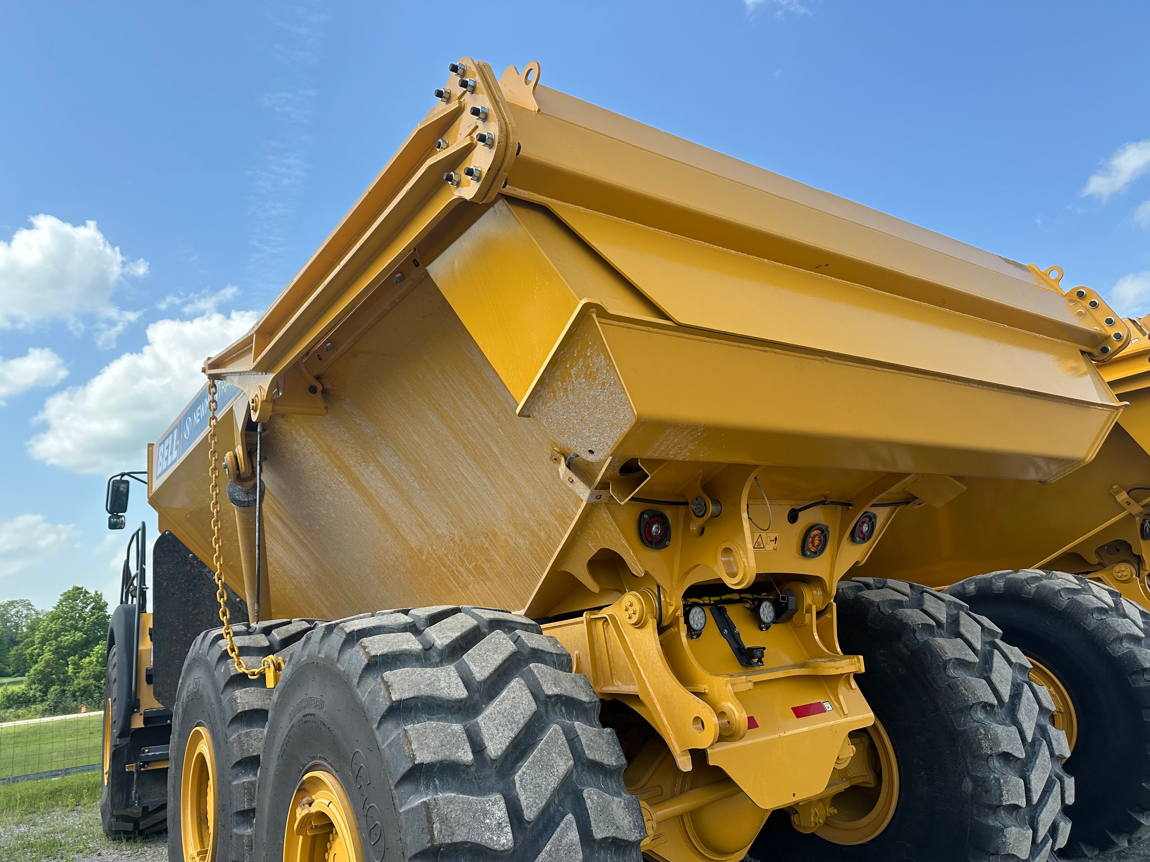 TAILGATE FOR B45E Photo 1 Thumbnail