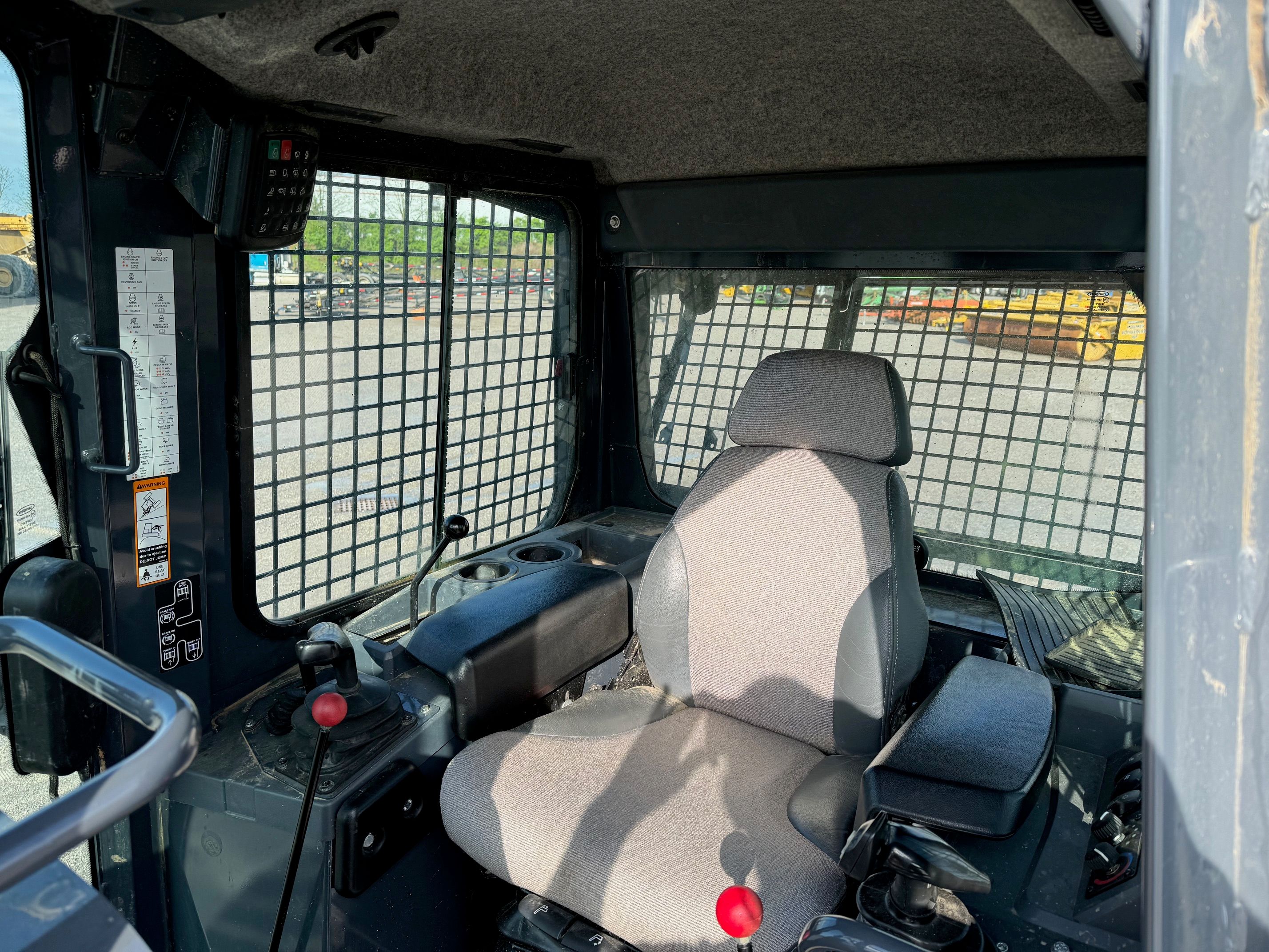 2021 JOHN DEERE 650K LGP Photo 7 Thumbnail