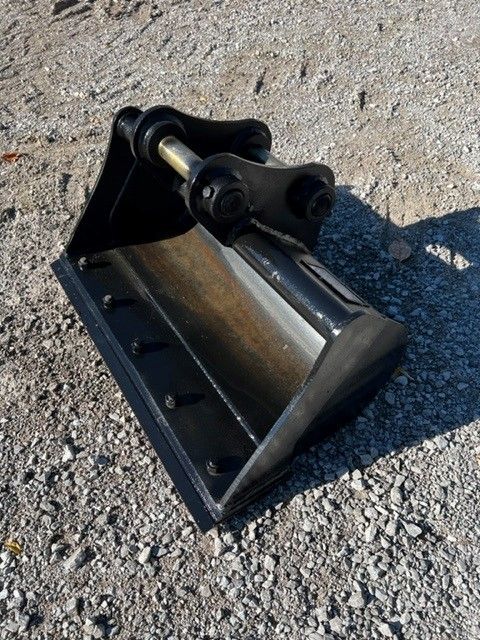 30" EXCAVATOR DITCH CLEANING BUCKET 40MM PIN Photo 5 Thumbnail