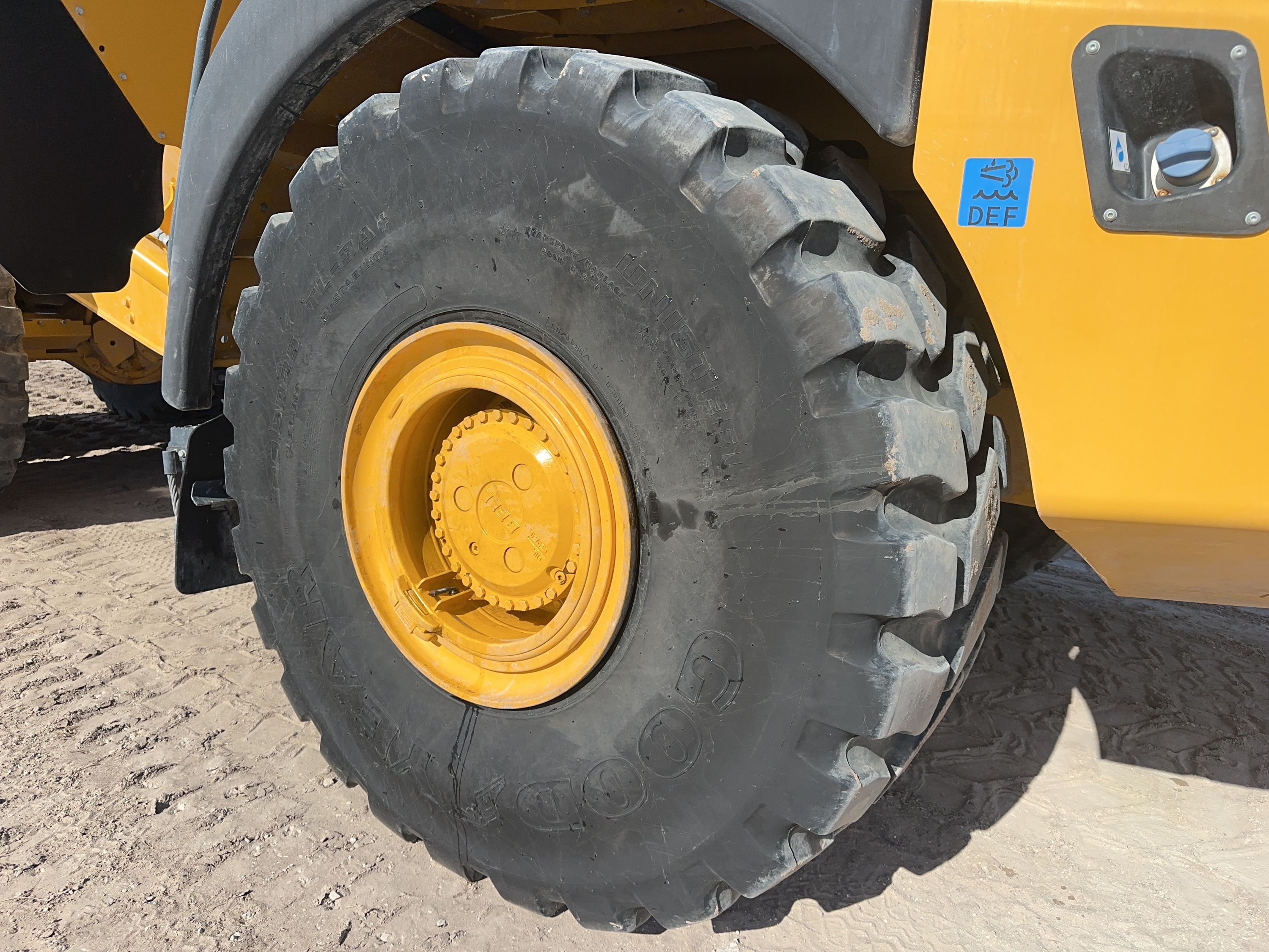 2025 BELL B45E Photo 16 Thumbnail