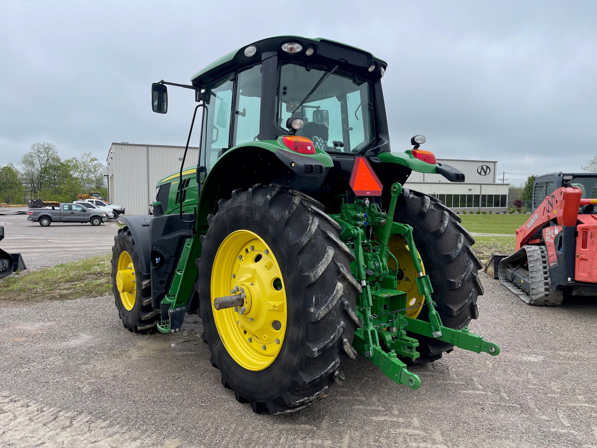 2021 JOHN DEERE 6175M Photo 2 Thumbnail