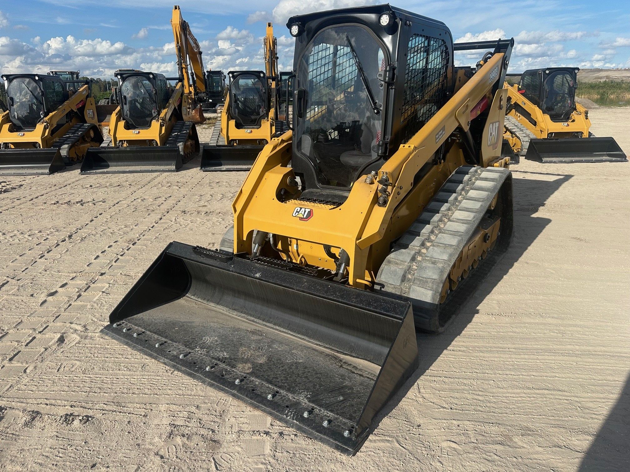 2024 CAT 299D3 Photo 1 Thumbnail