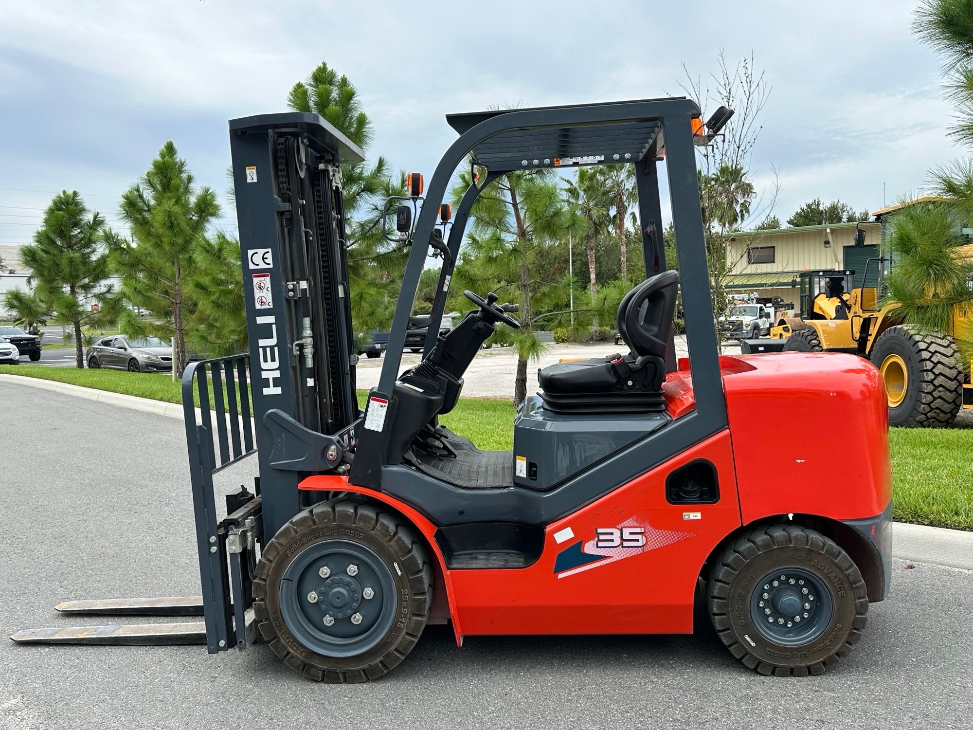 2022 HELI CPCD35KU Photo 2 Thumbnail