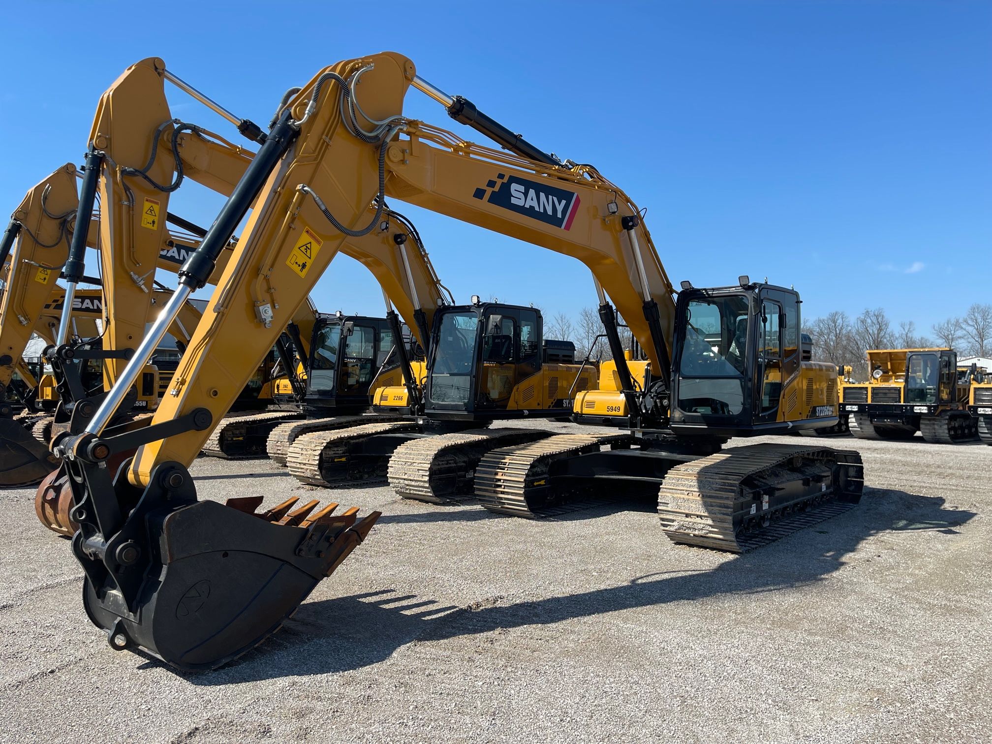 2022 SANY SY225C Photo 1 Thumbnail