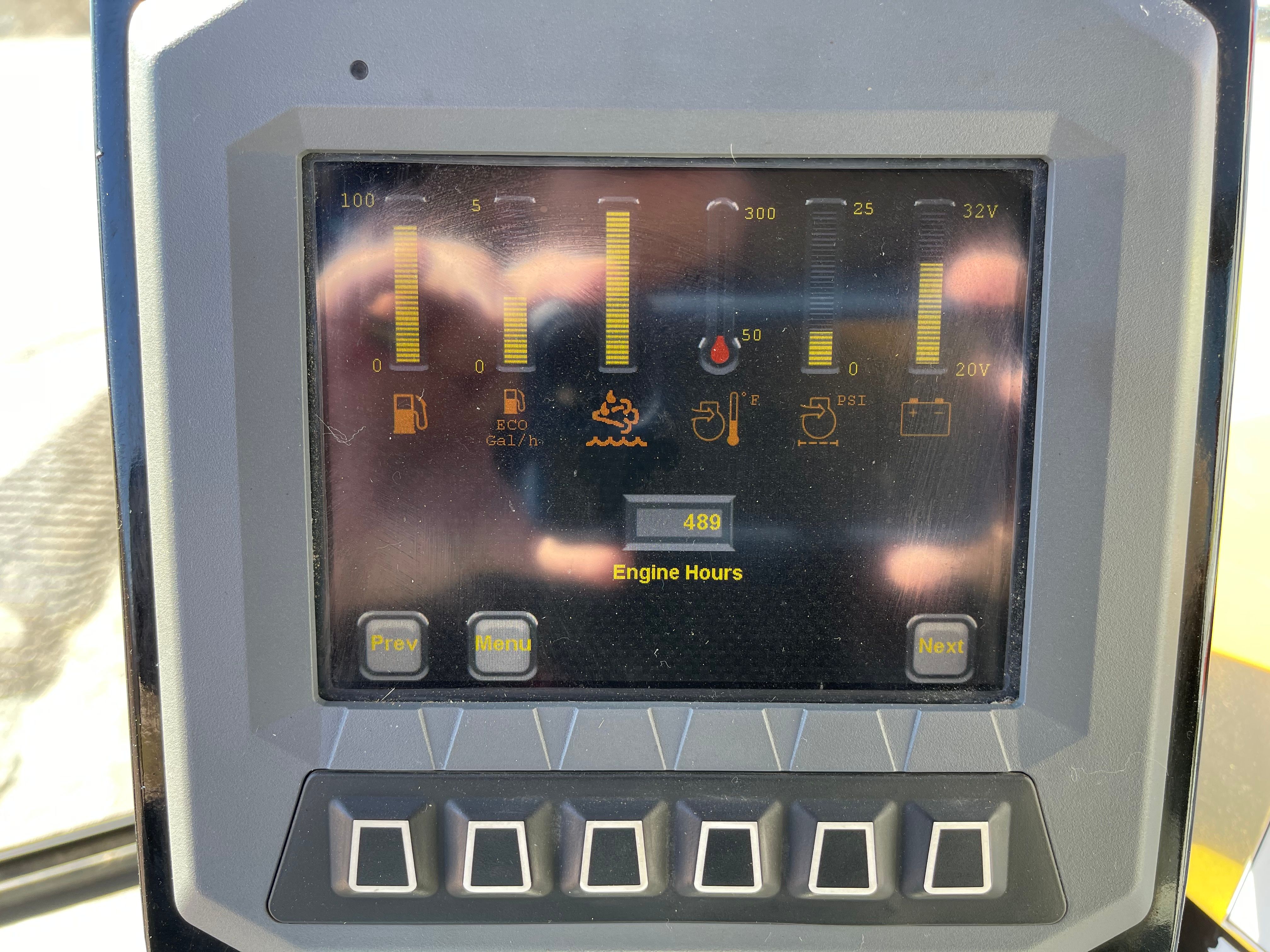 2018 MOROOKA MST 2200VD Photo 9 Thumbnail