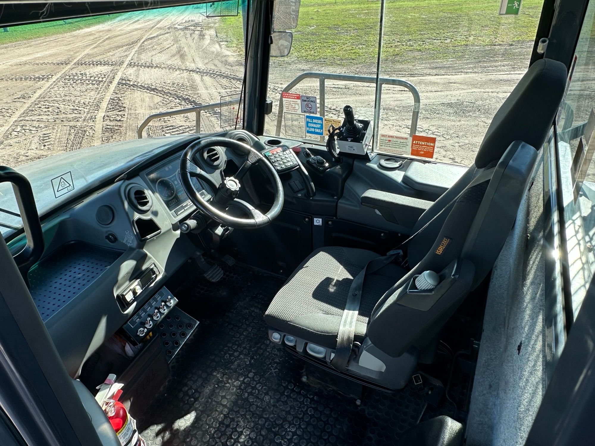 2019 BELL B30E Photo 7 Thumbnail