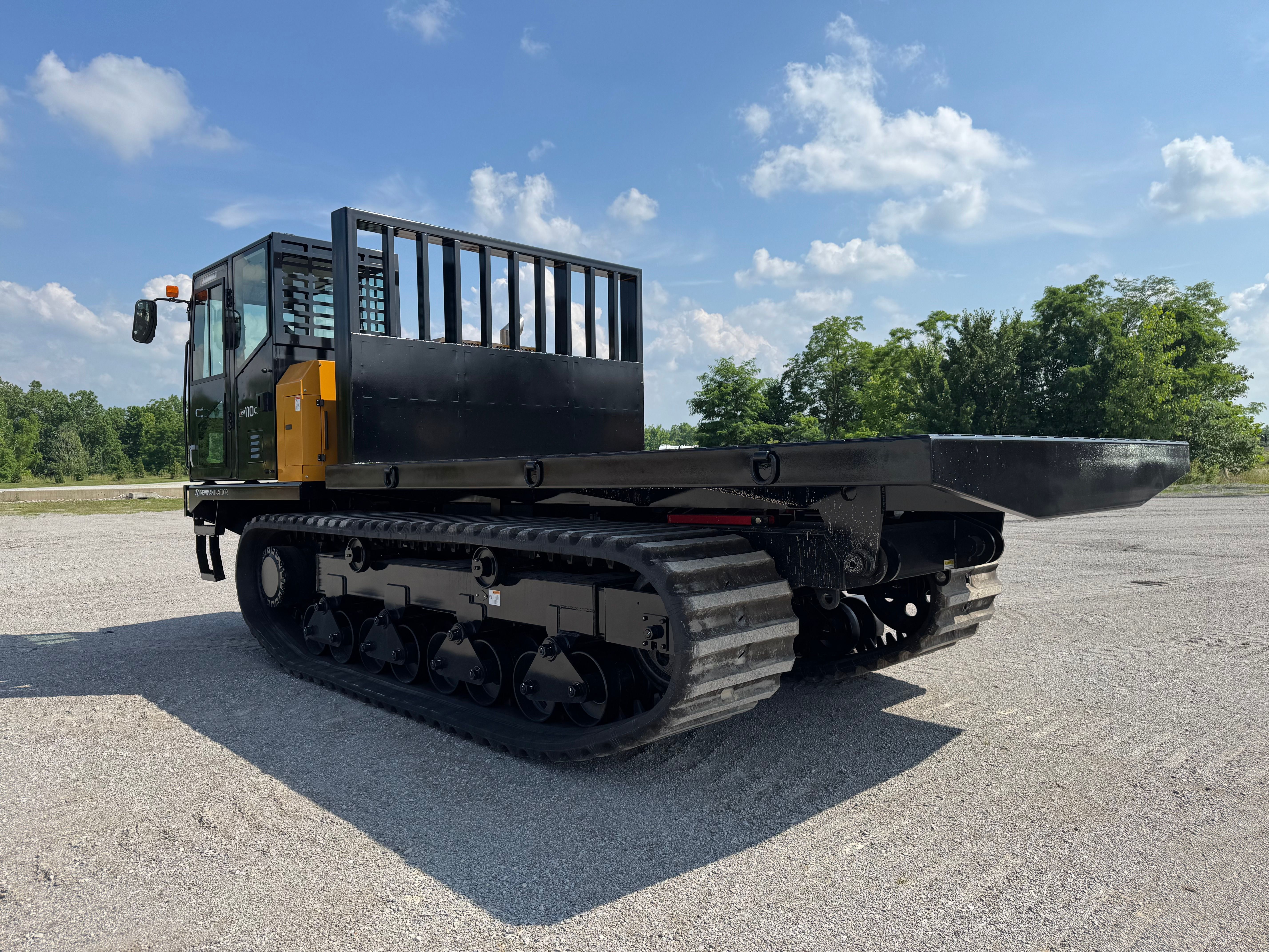 2025 MOROOKA MST 110C Photo 2 Thumbnail