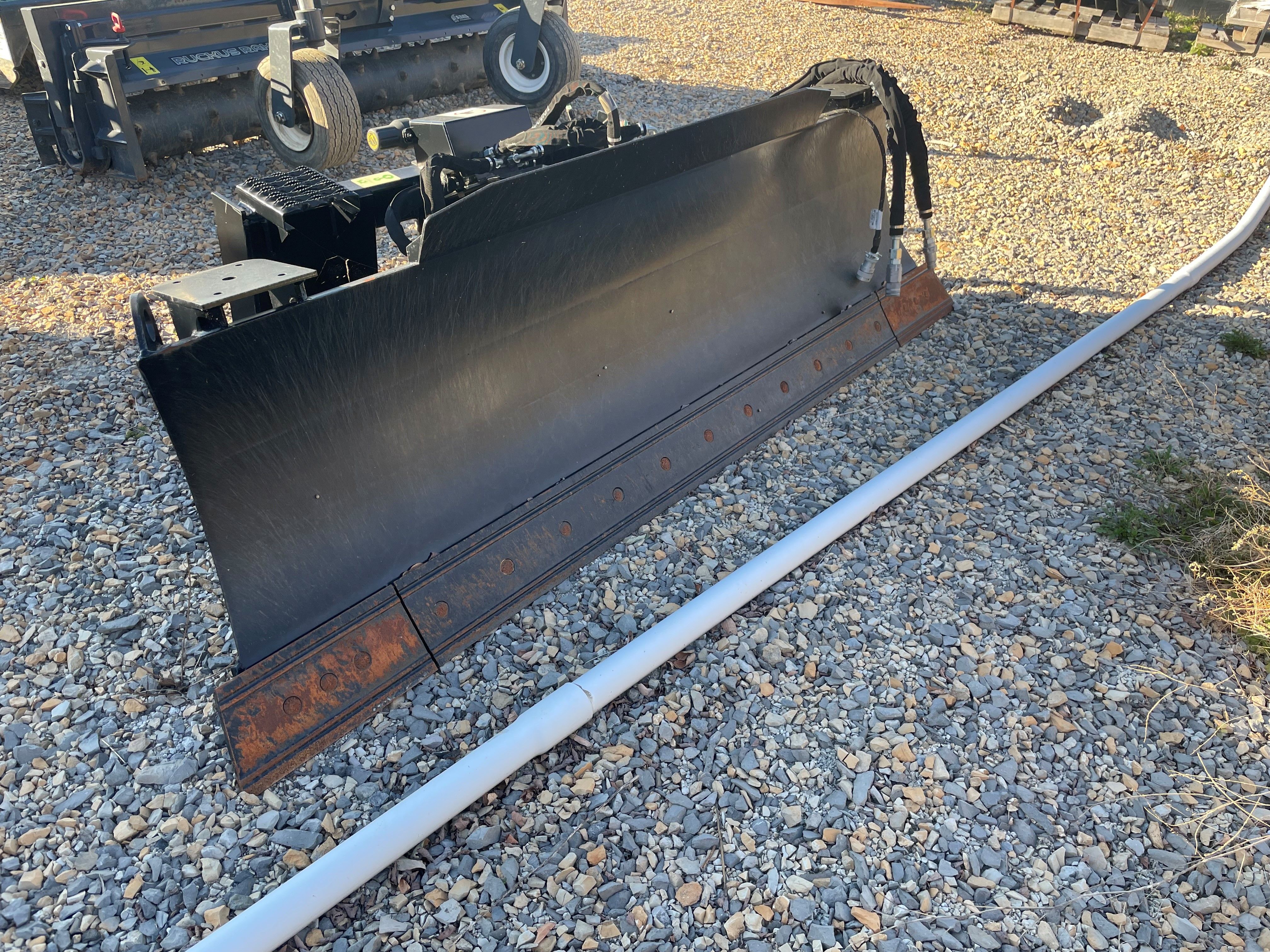 6 WAY BLADE FOR SKID STEER Photo 2 Thumbnail