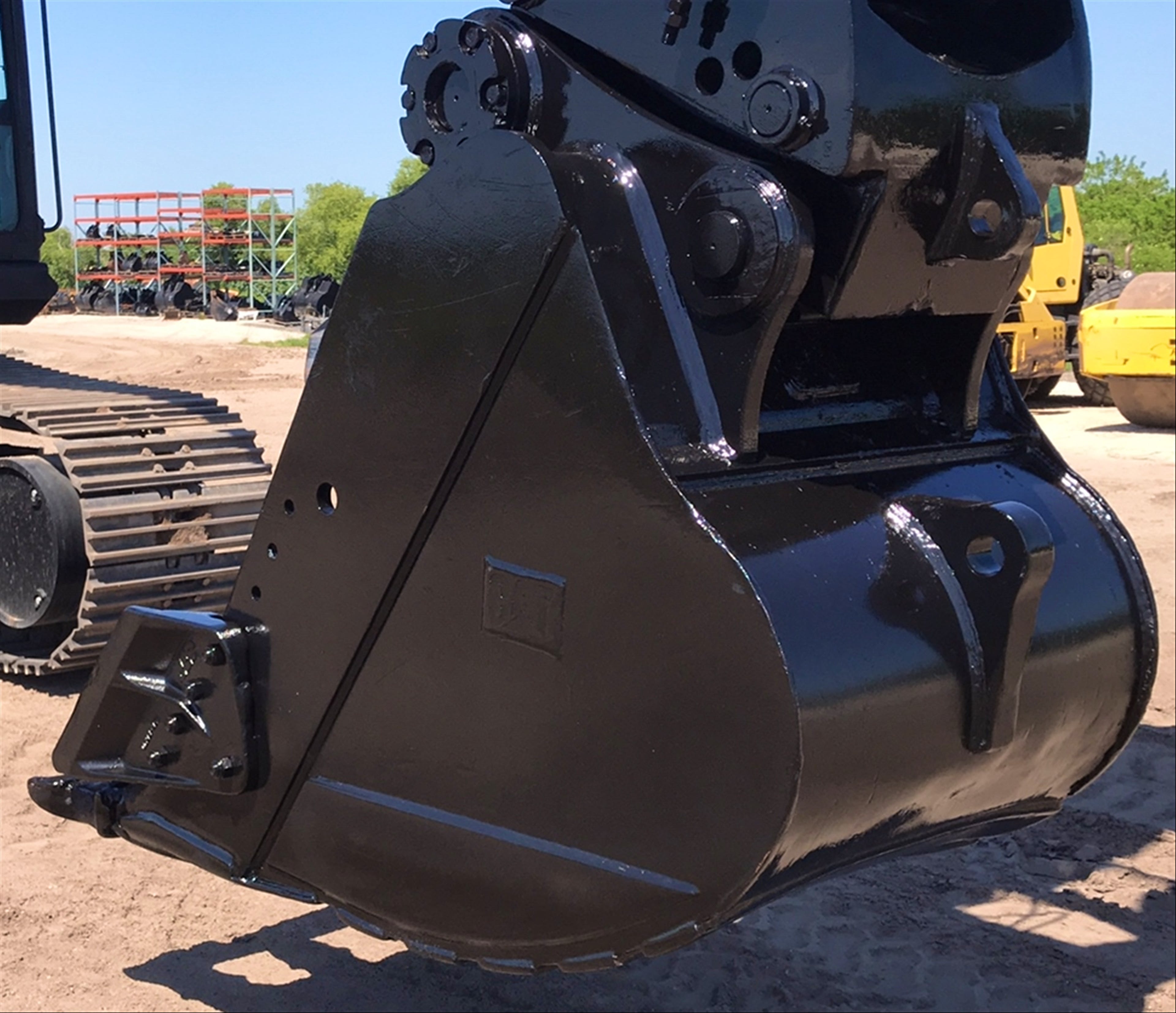 40" BUCKET FOR CAT 349EL Photo 2 Thumbnail