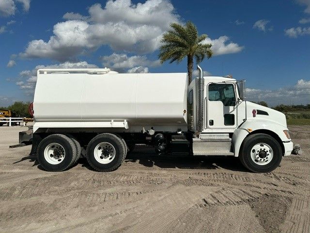 2020 KENWORTH T370 WATER Photo 5 Thumbnail