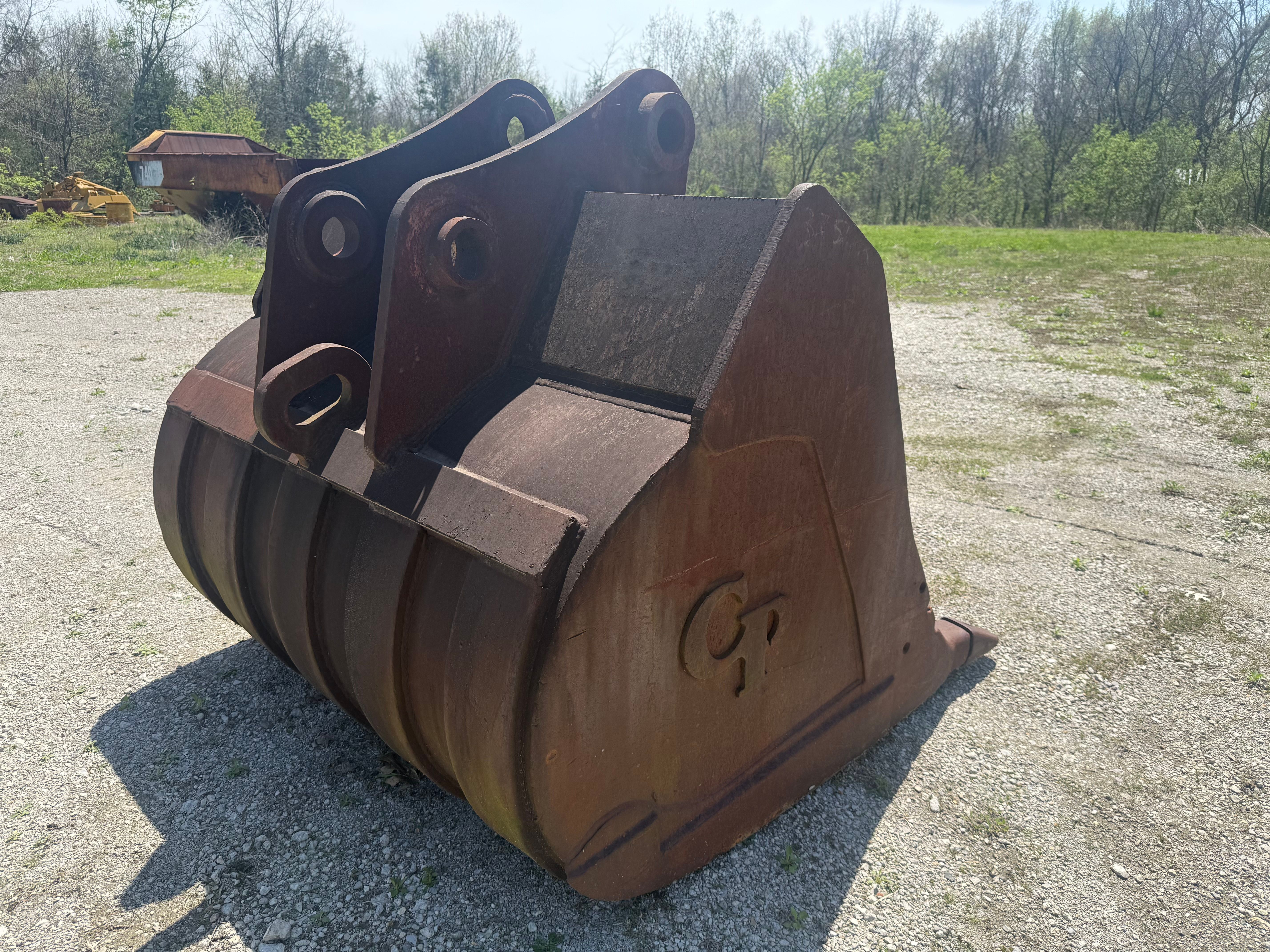 60" BUCKET FOR CAT 325C Photo 2 Thumbnail