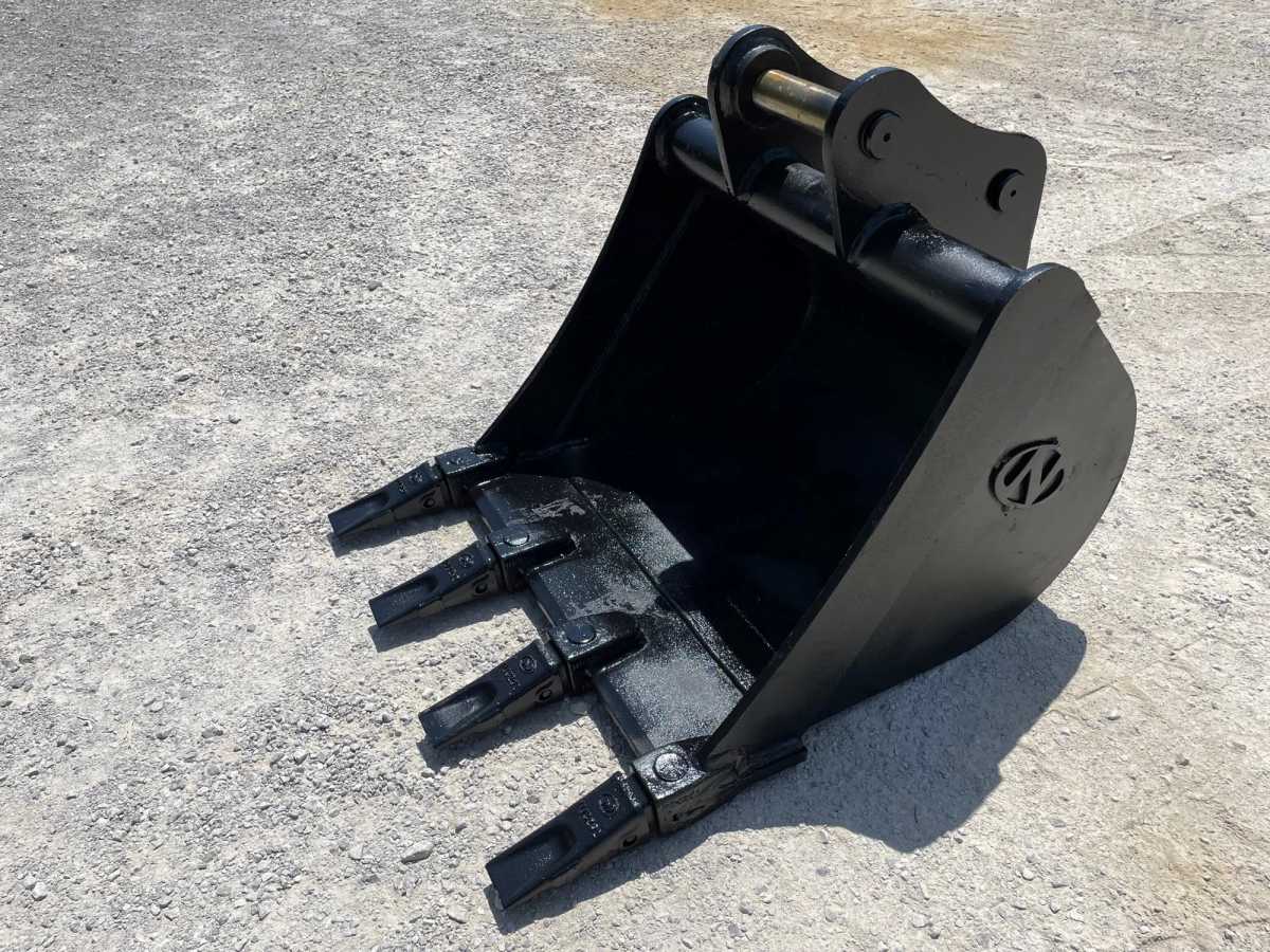 24" EXCAVATOR DIGGING BUCKET 40MM PIN Photo 1