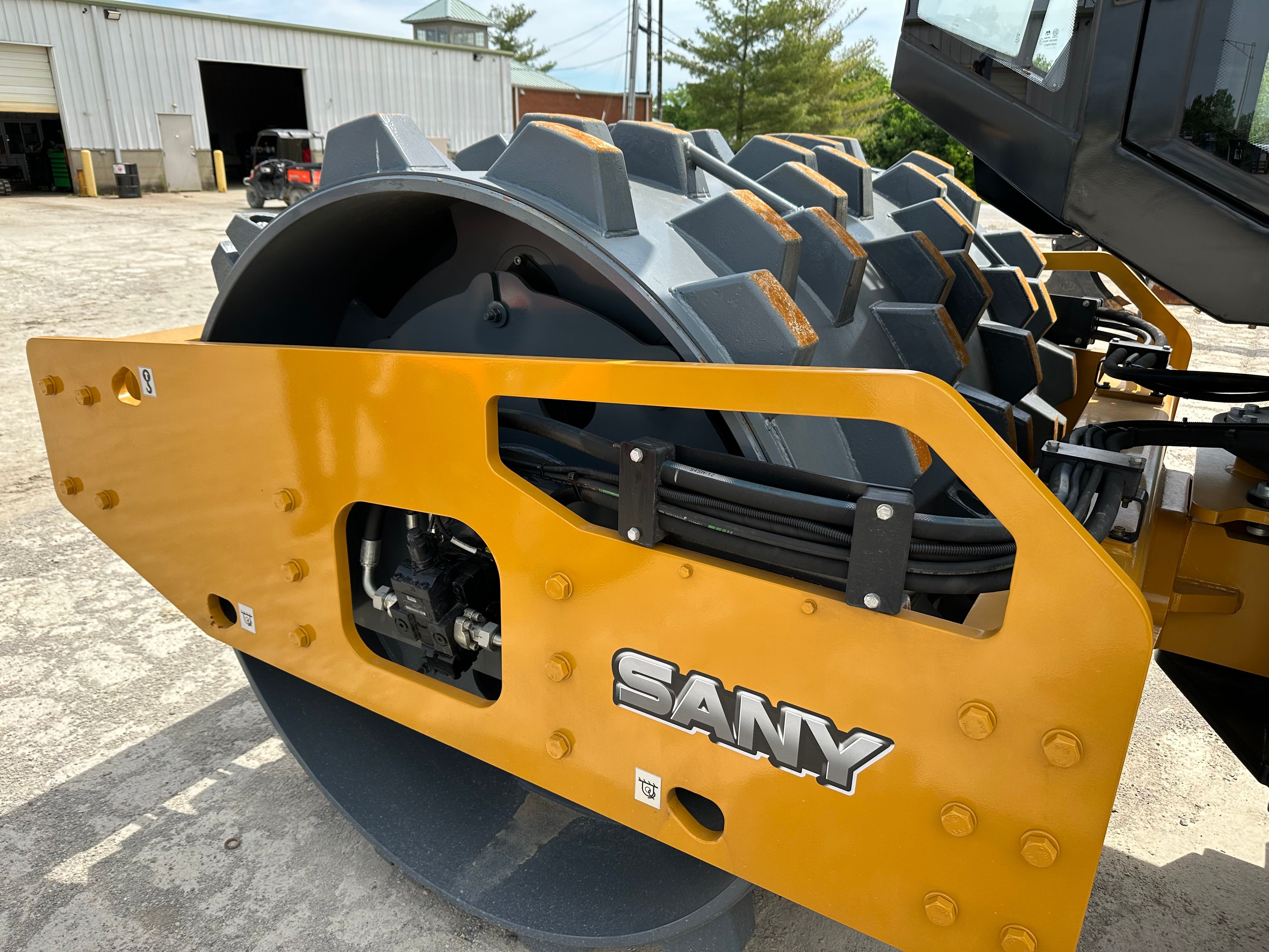 84" PADFOOT SHELL KIT FOR SSR120C Photo 1 Thumbnail