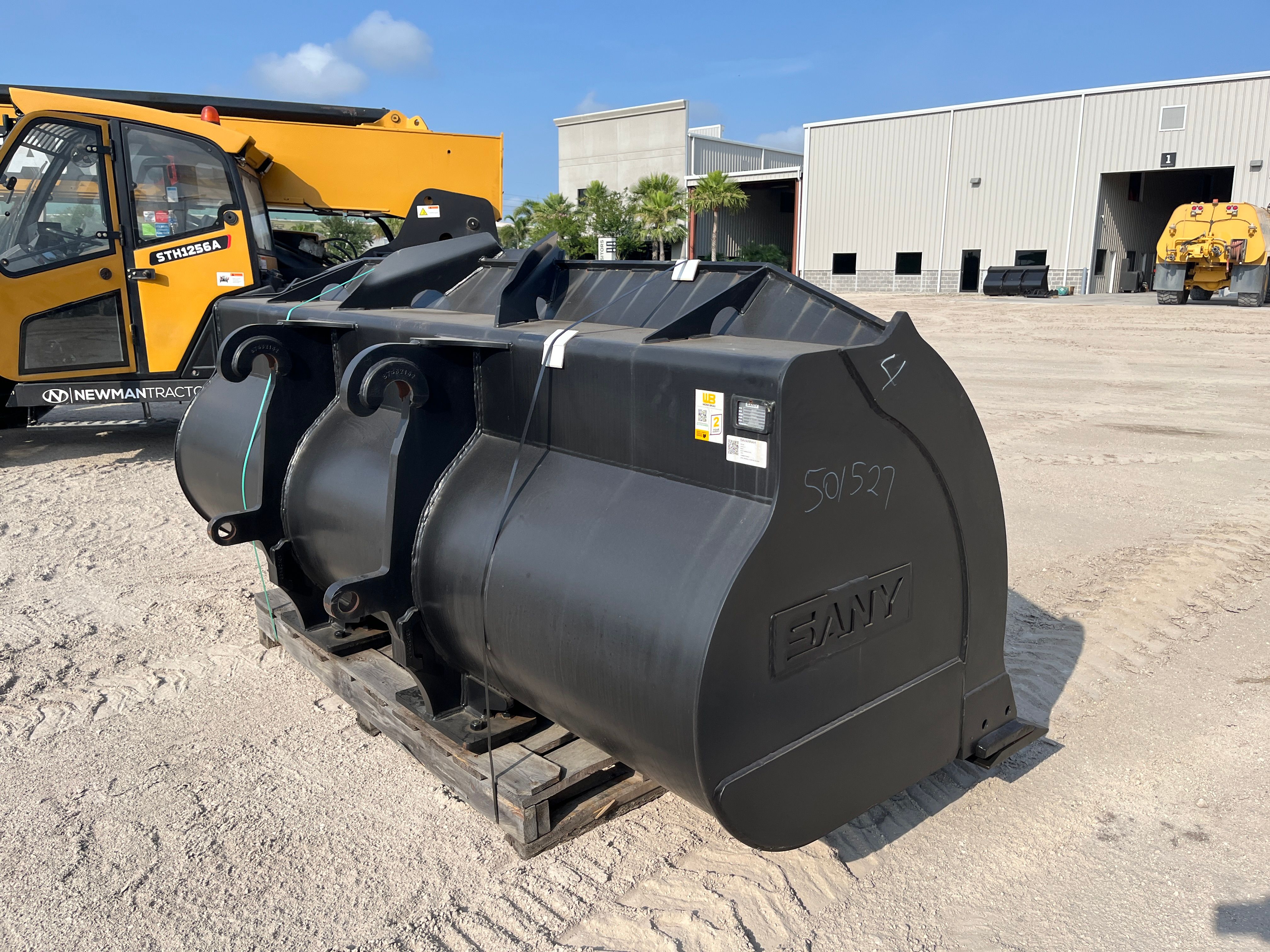 SANY SW405K WHEEL LOADER BUCKET Photo 2 Thumbnail