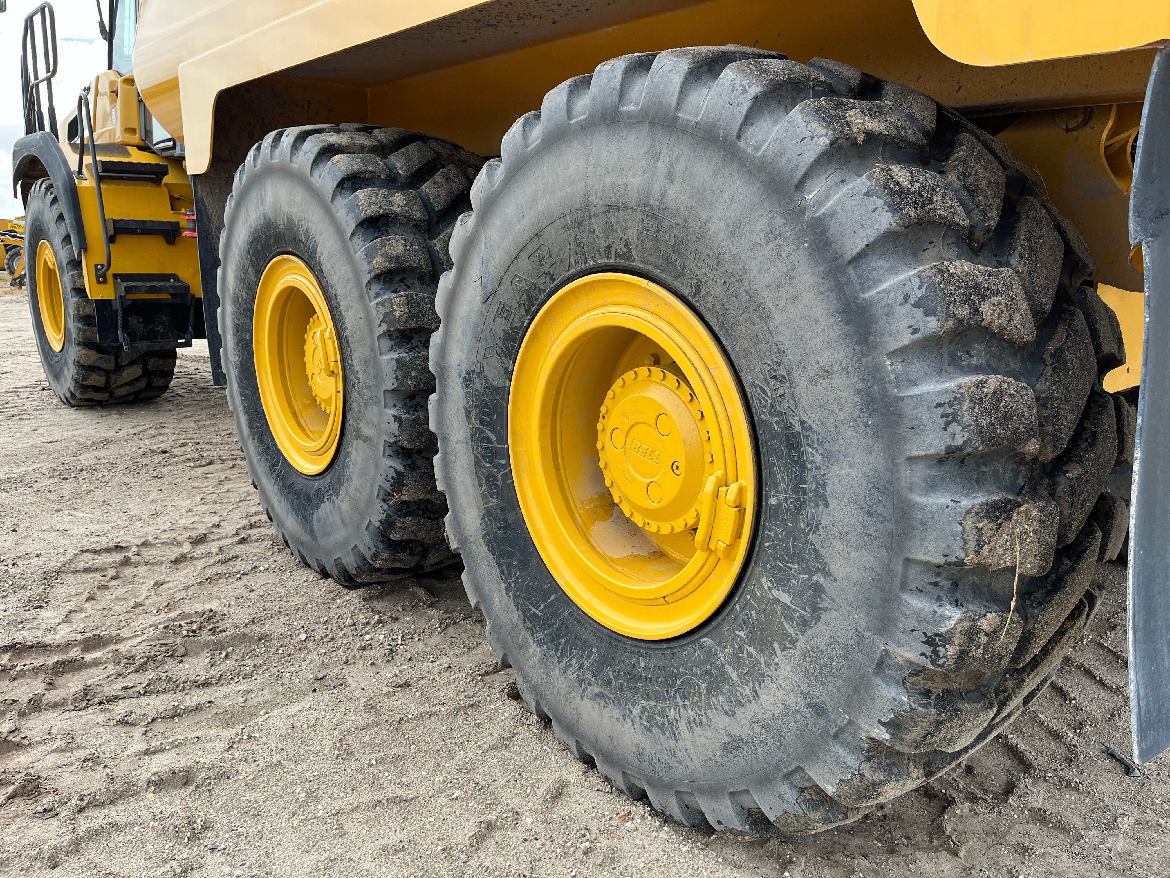 2019 BELL B25E Photo 13 Thumbnail