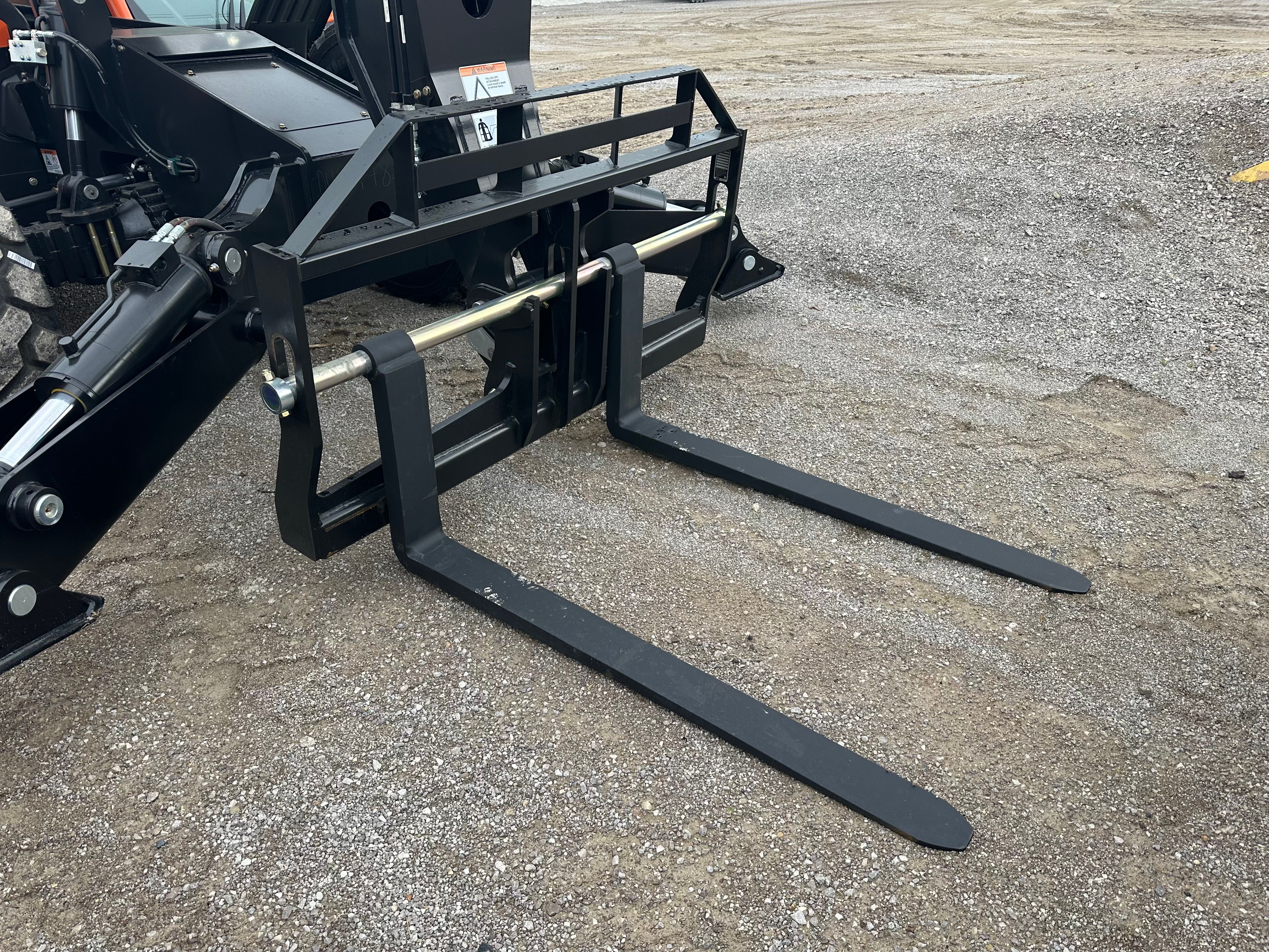 JLG 1255 60" TELEHANDLER FORKS Photo 1 Thumbnail