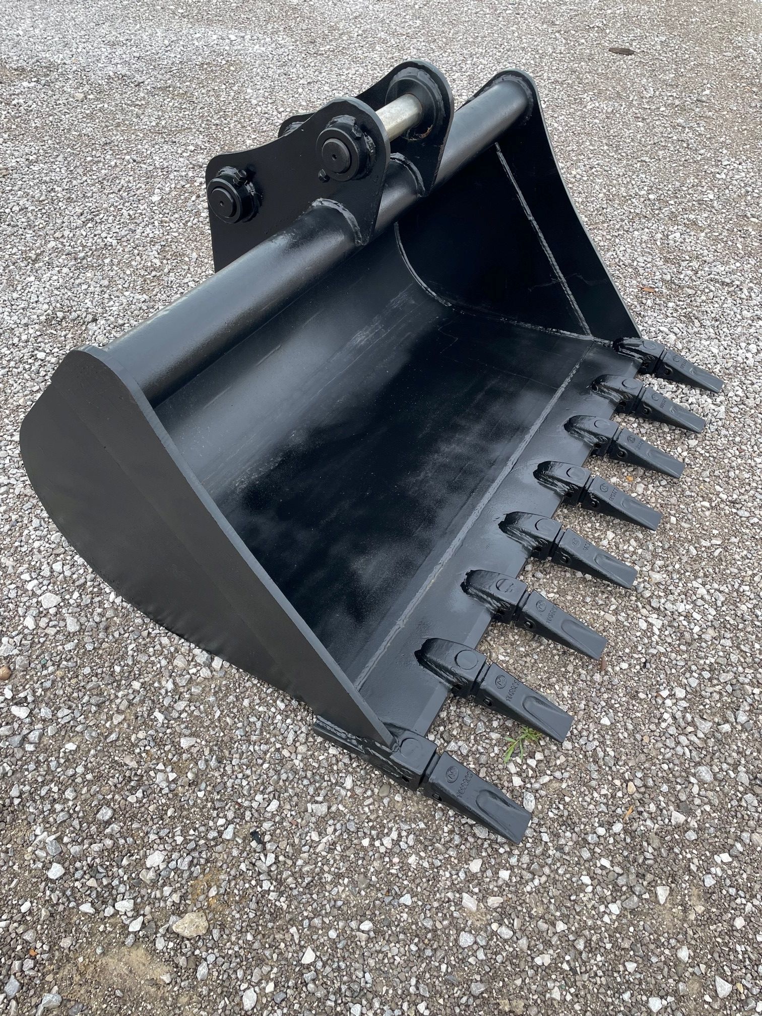 48" EXCAVATOR DIGGING BUCKET 45MM PIN Photo 5 Thumbnail