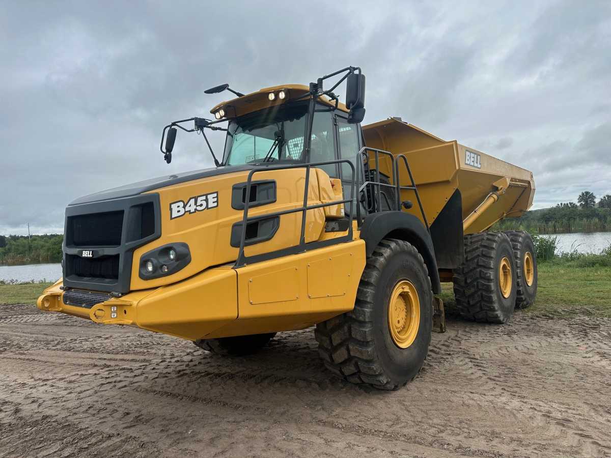 2023 BELL BELL B45E ARTICULATED DUMP TRUCK Photo 1