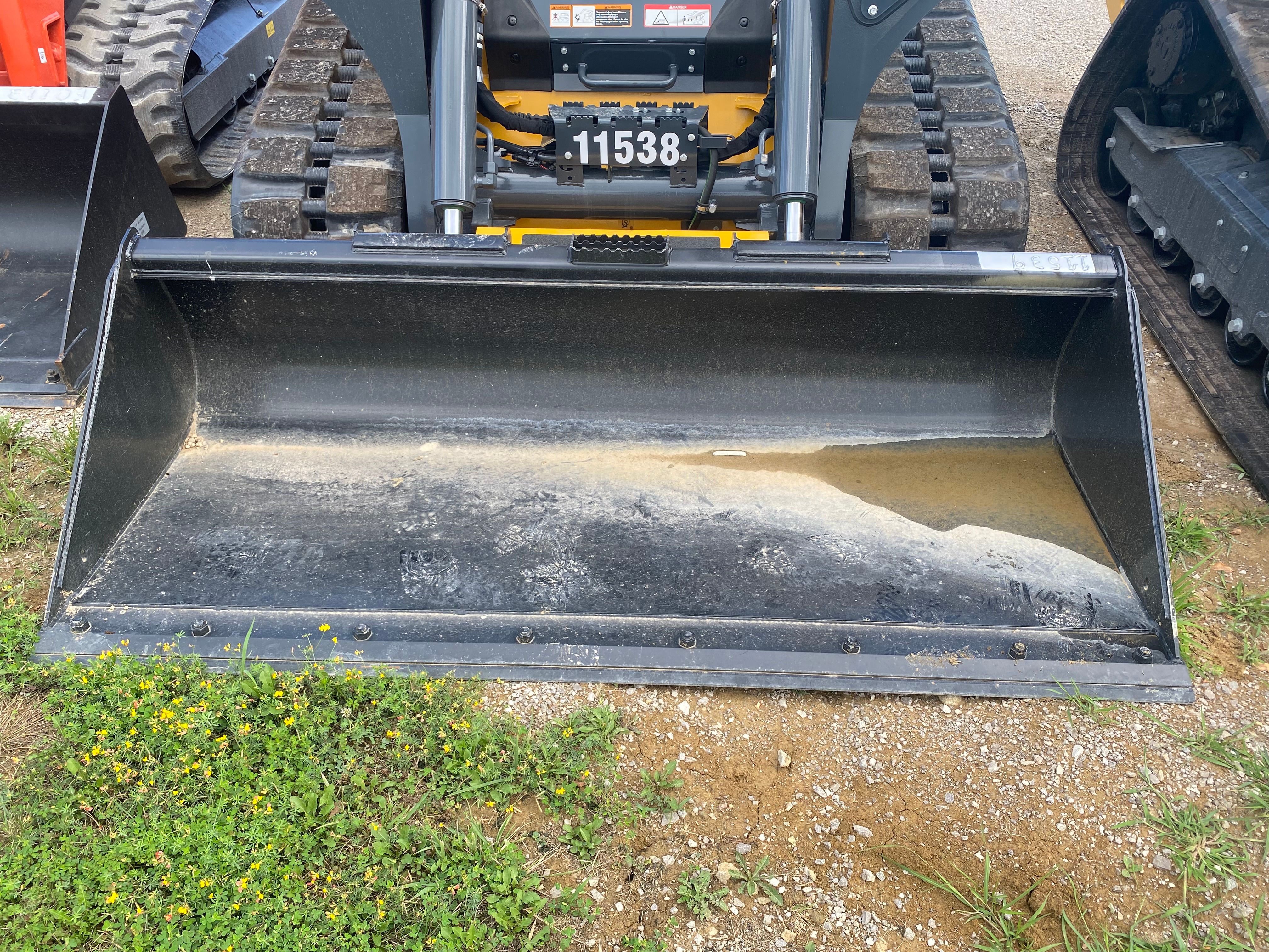 84" BUCKET FOR 333P Photo 2 Thumbnail