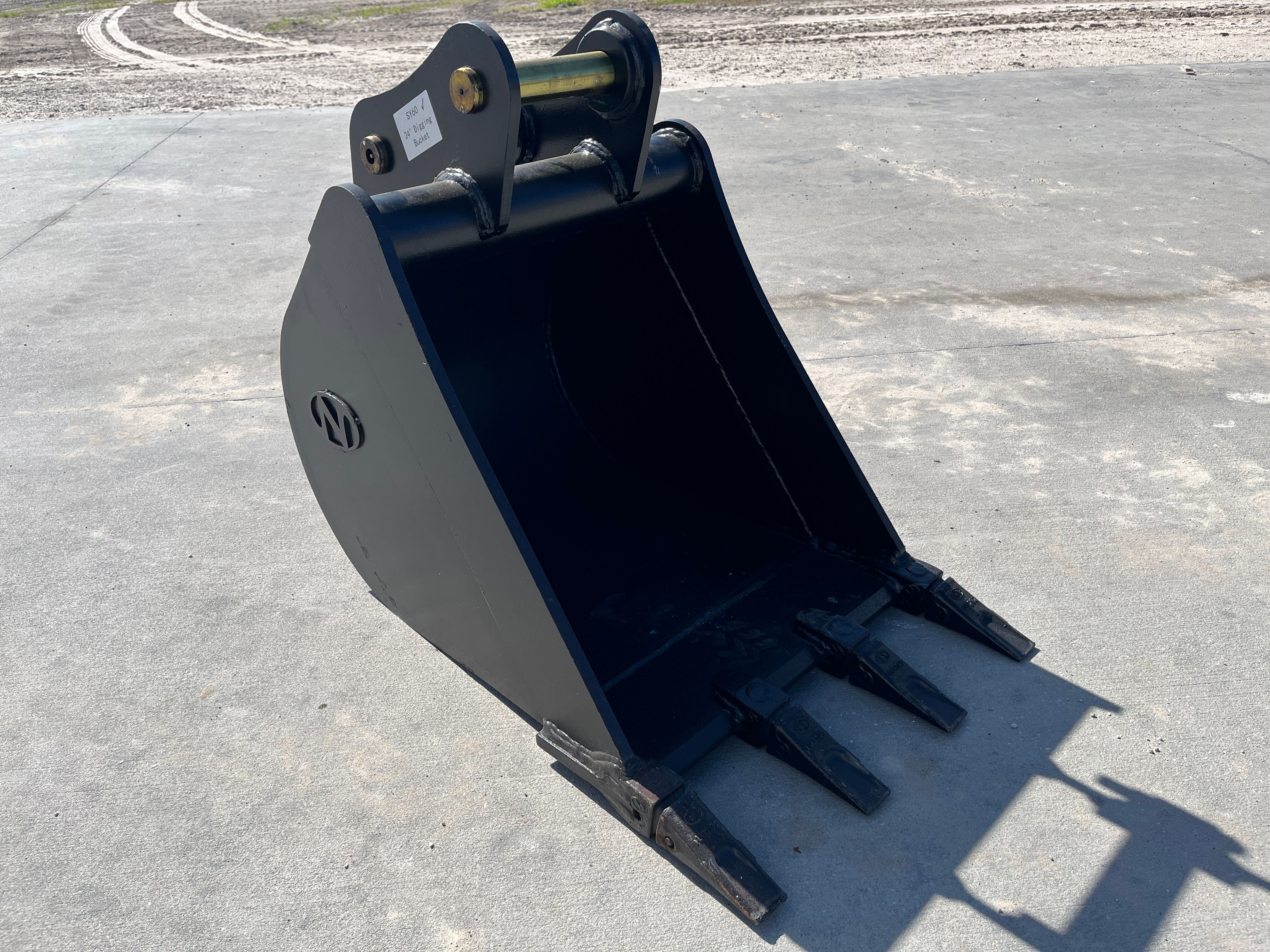 24" BUCKET FOR SY60C Photo 4 Thumbnail