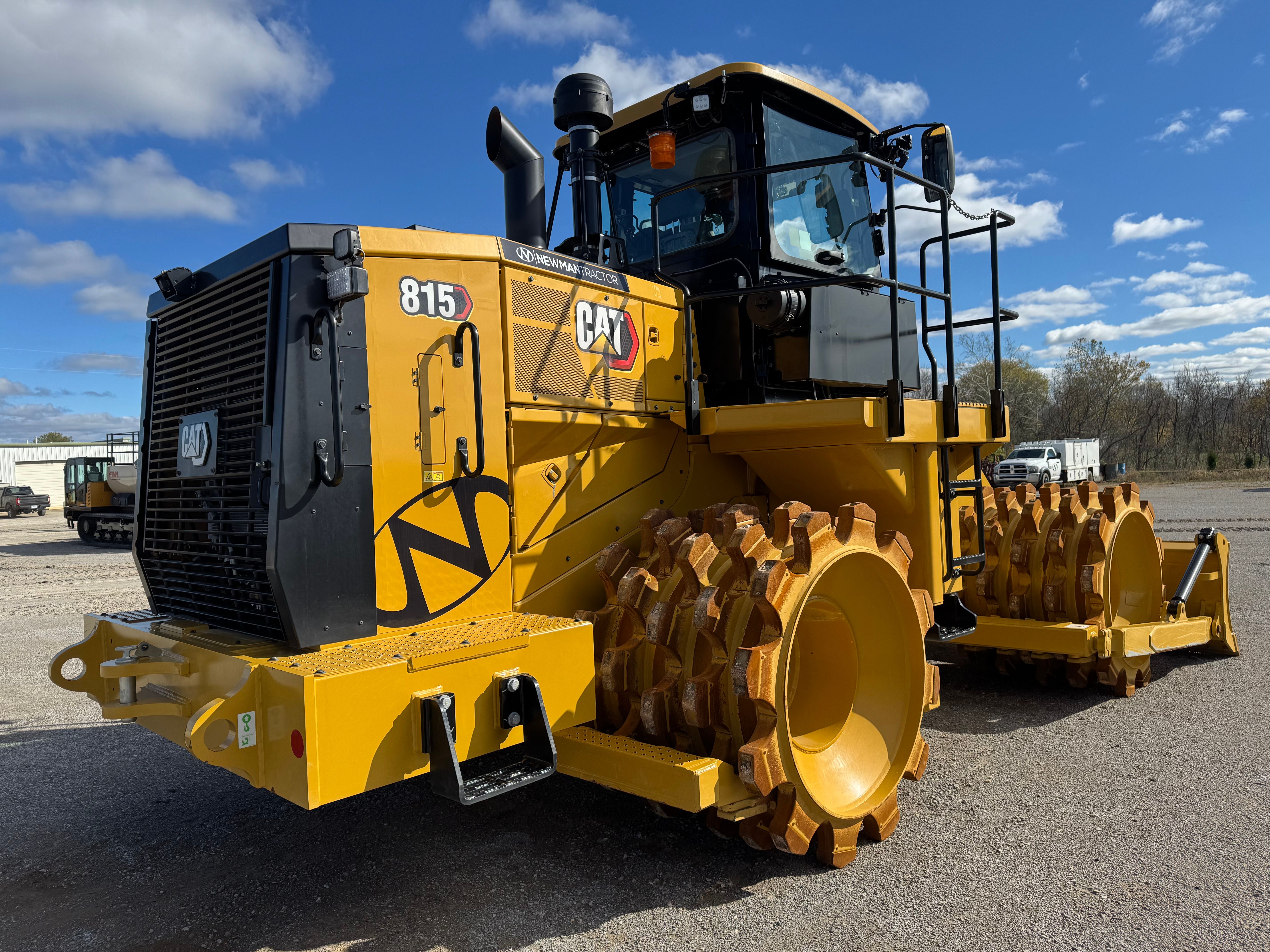 2024 CAT 815 Photo 4 Thumbnail