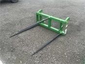 3 TINE HAY SPEAR FOR 6135 TRACTOR WITH EURO COUPLE Photo 2 Thumbnail