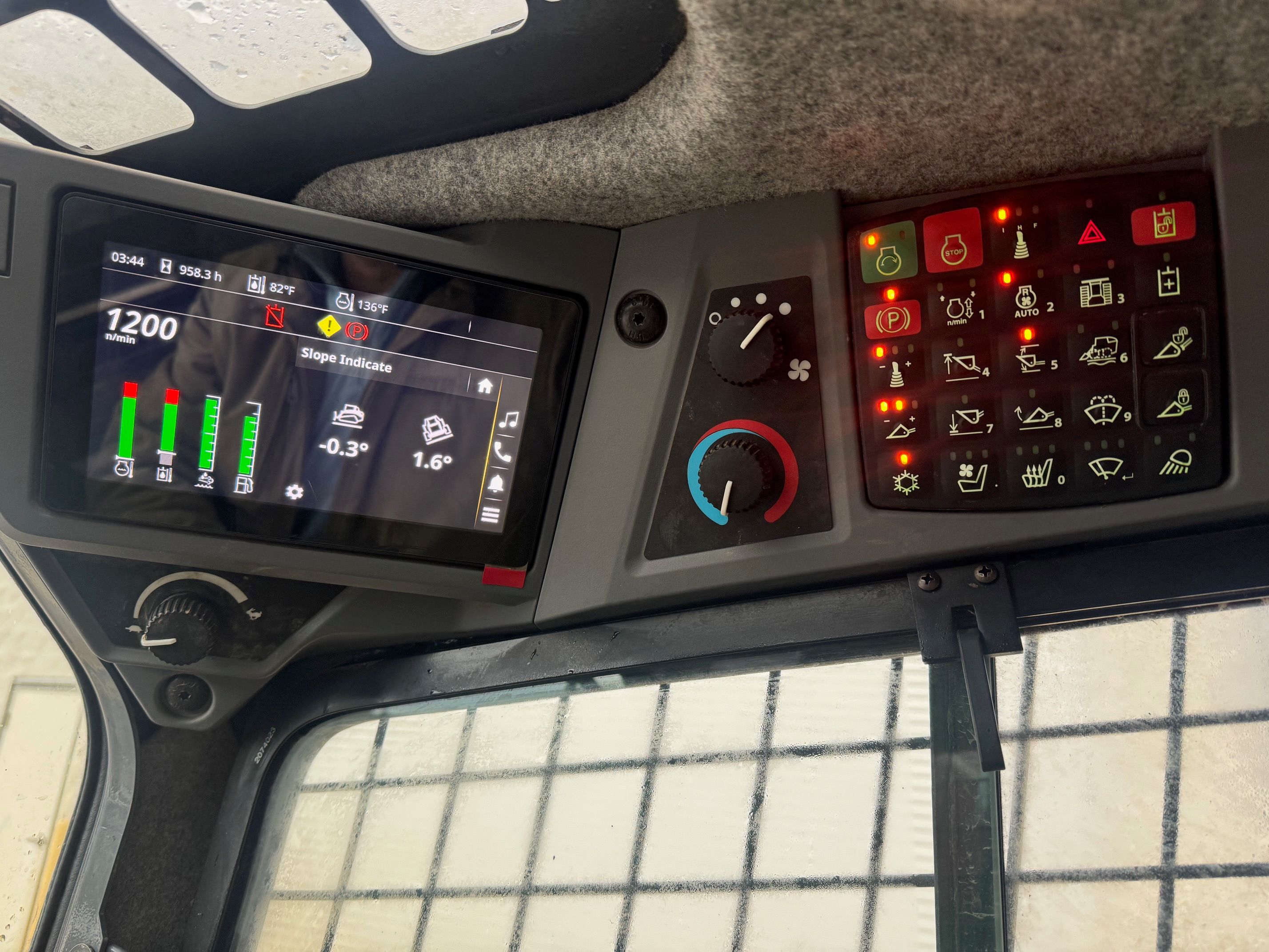 2024 JOHN DEERE 333P Photo 8 Thumbnail