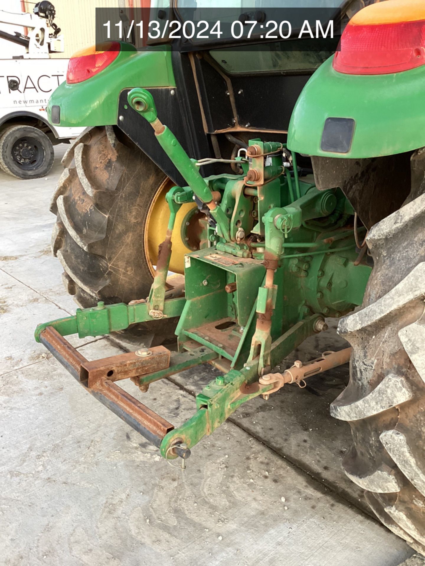 2022 JOHN DEERE 5065E Photo 14 Thumbnail