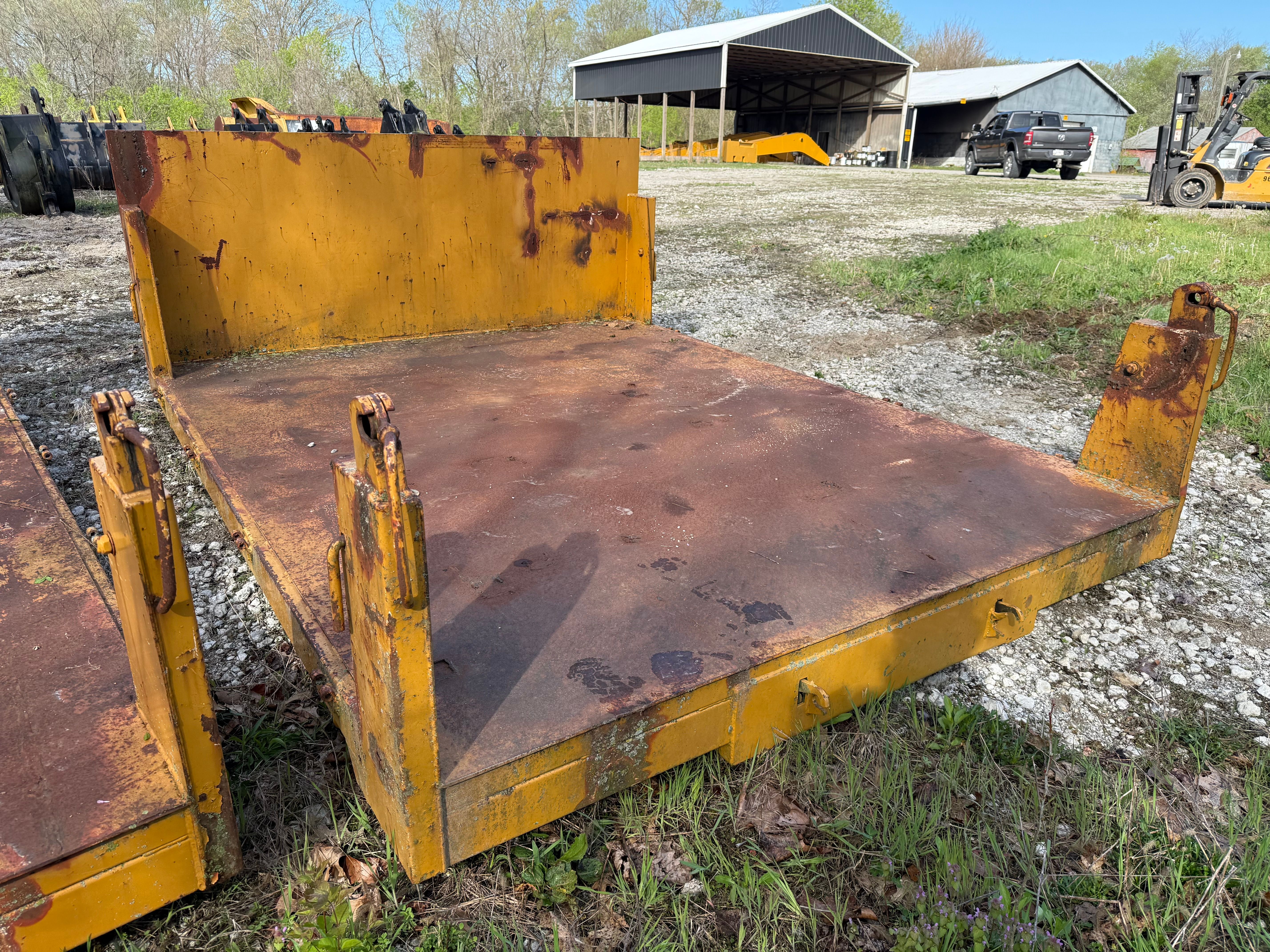 DUMP BED FOR MST 800VD Photo 3 Thumbnail