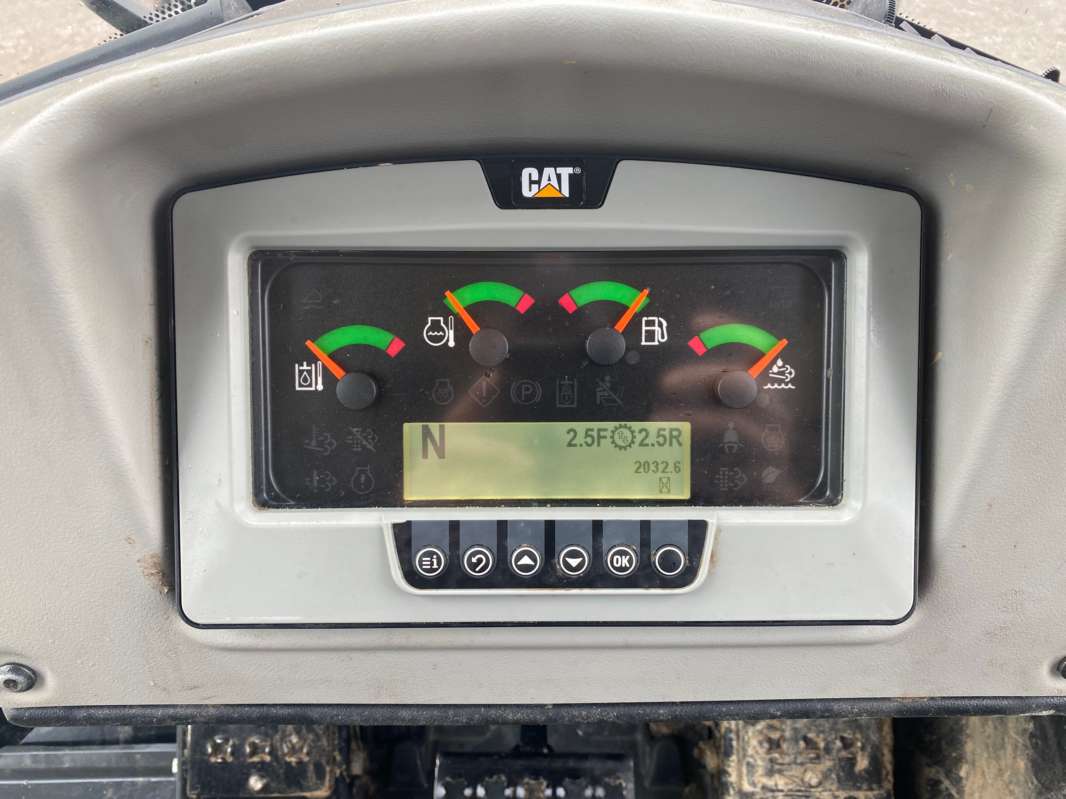 2018 CAT 963K Photo 13 Thumbnail