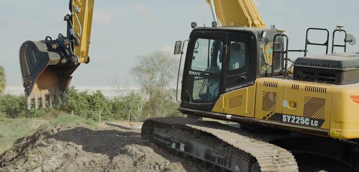 Newman Tractor Image