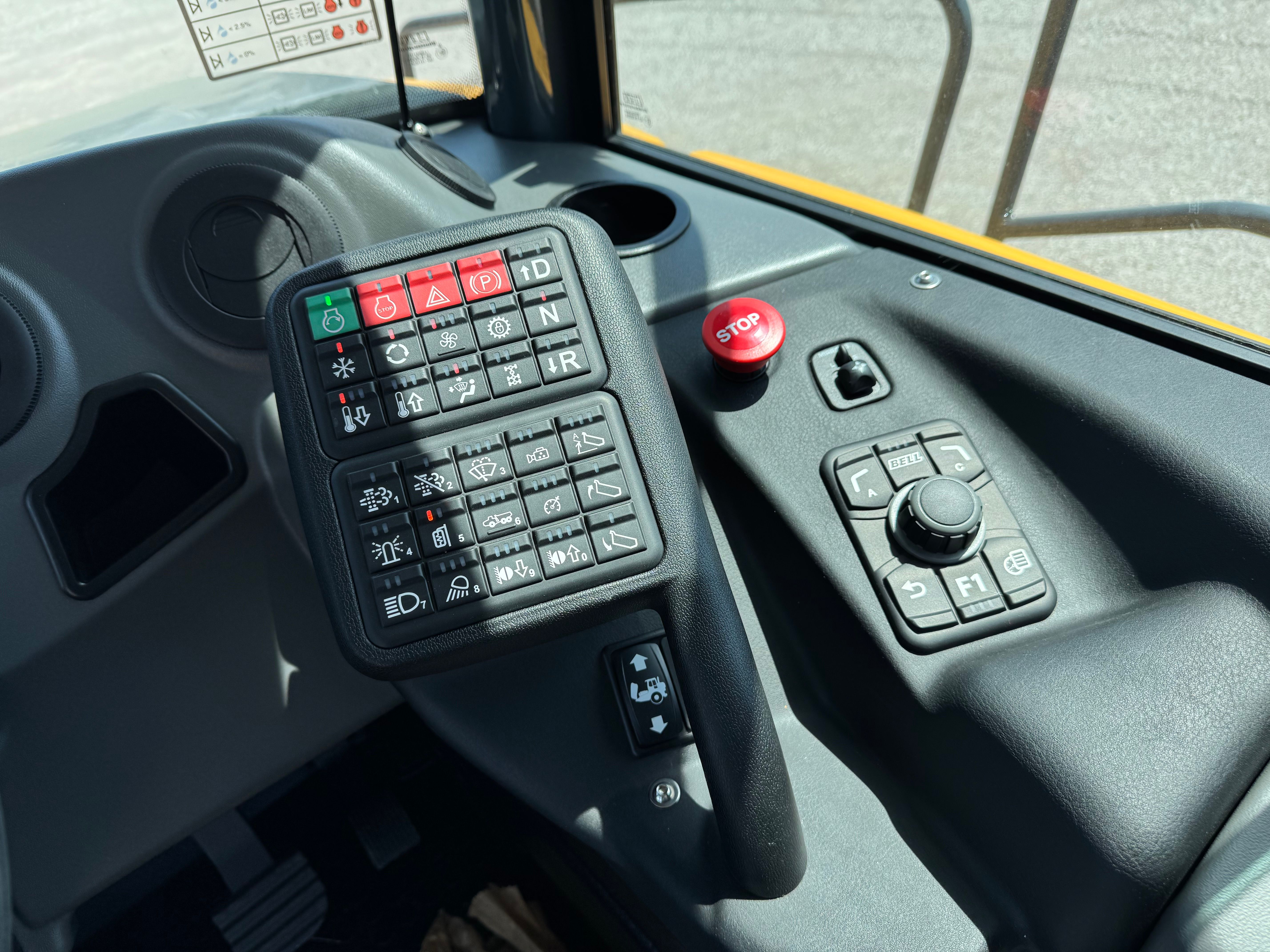 2025 BELL B45E Photo 4 Thumbnail