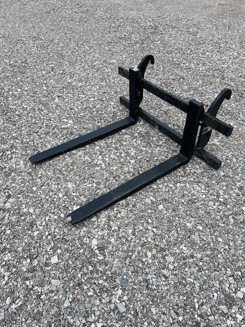 MECALAC AX1000 WHEEL LOADER FORKS Photo 1 Thumbnail