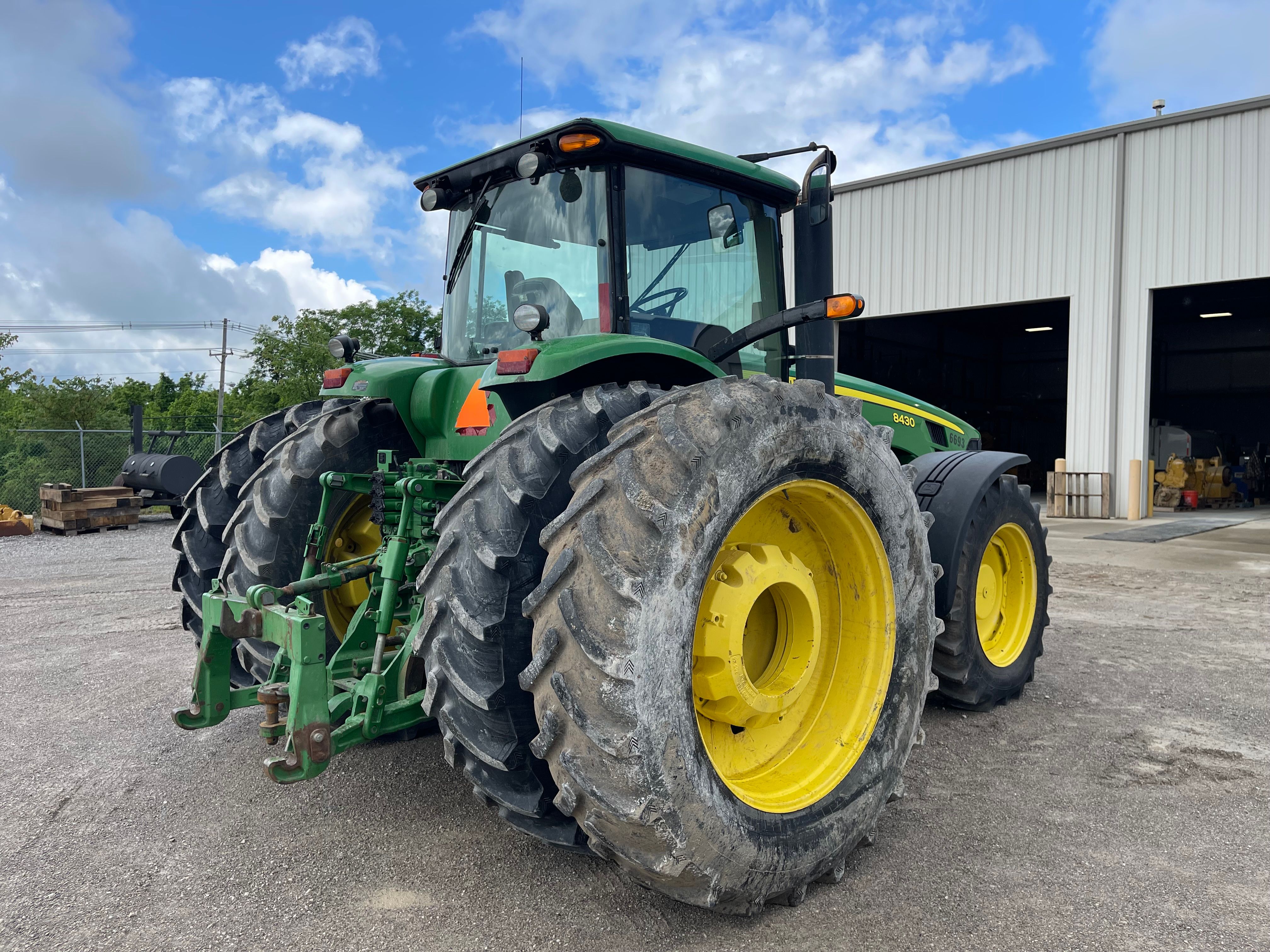 2009 JOHN DEERE 8430 Photo 4 Thumbnail