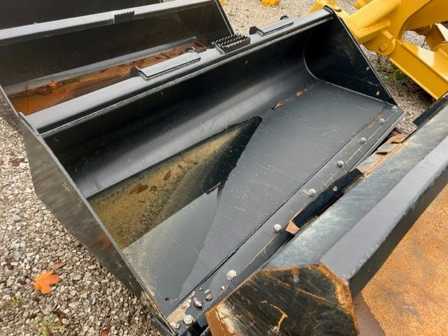 84" SKID STEER BUCKET Photo 2 Thumbnail
