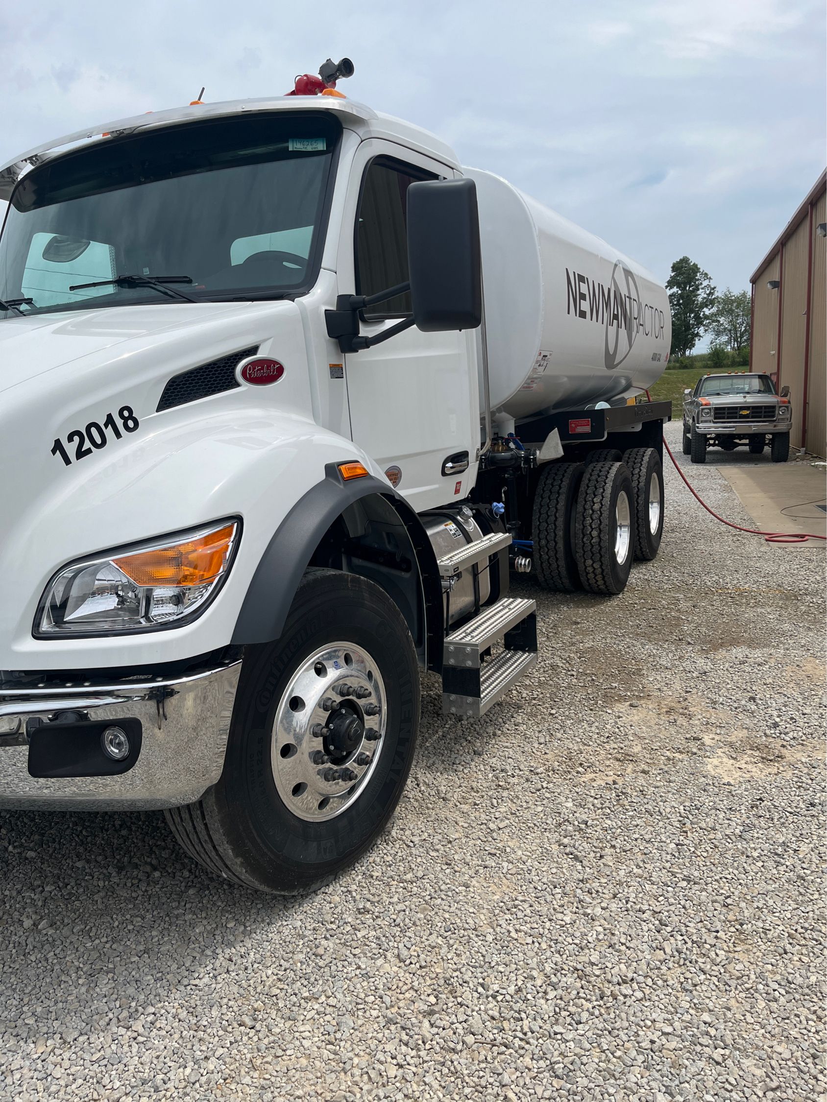 2025 PETERBILT 548 WATER Photo 14 Thumbnail