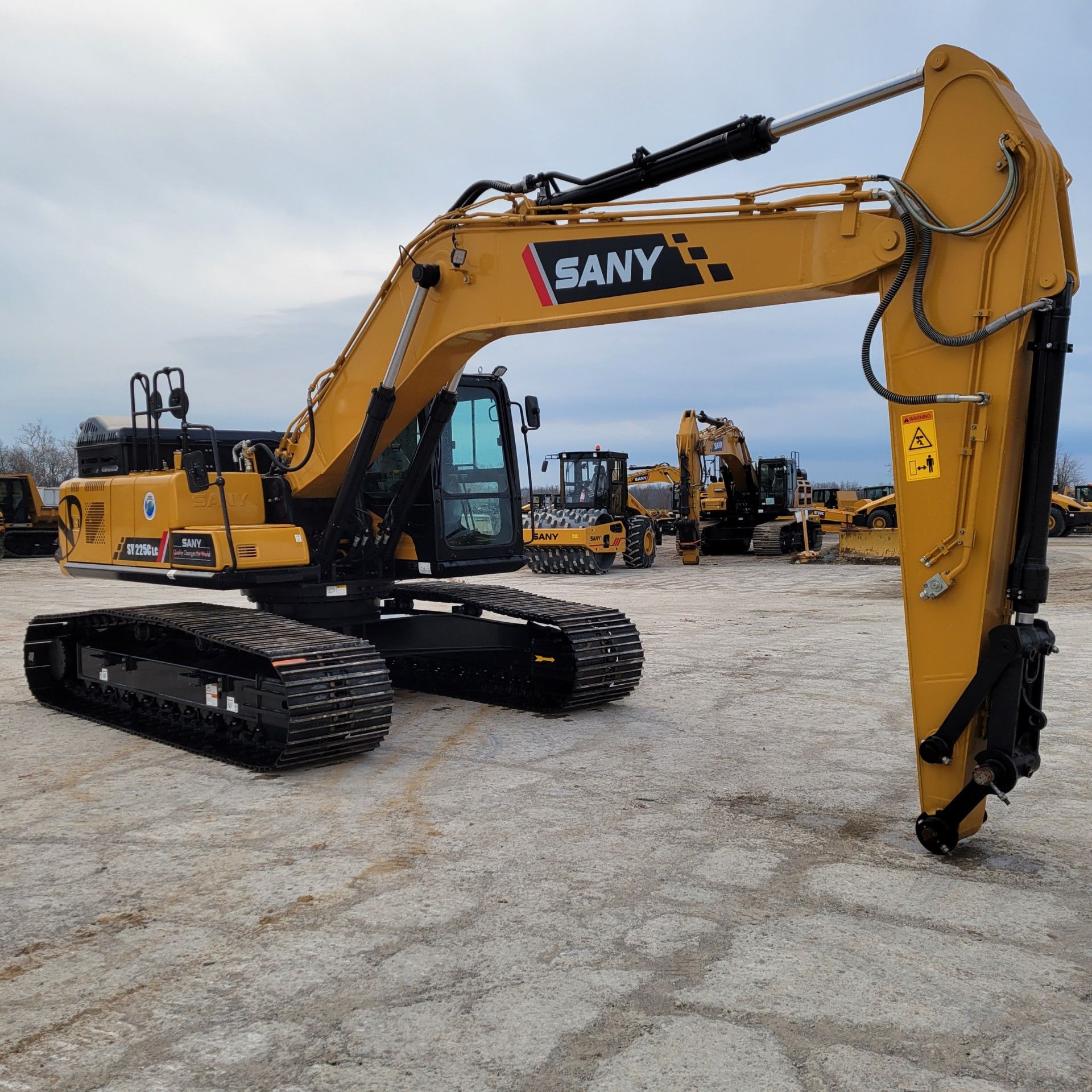 2022 SANY SANY SY225C EXCAVATOR Photo 1