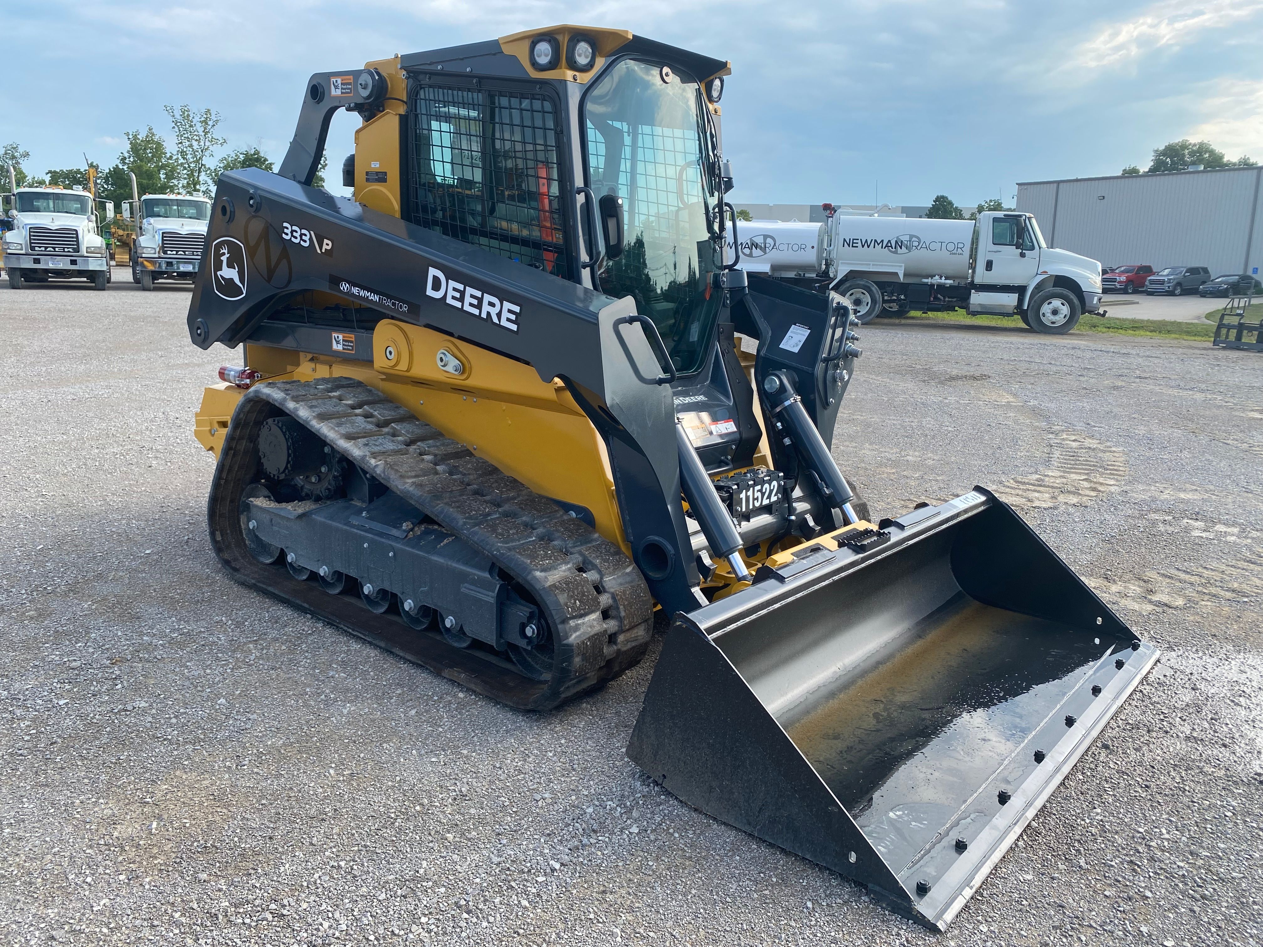 2024 JOHN DEERE 333P Photo 6 Thumbnail
