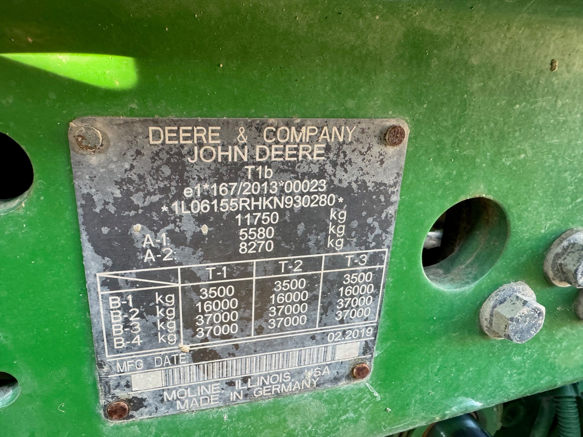 2019 JOHN DEERE 6155R Photo 9 Thumbnail
