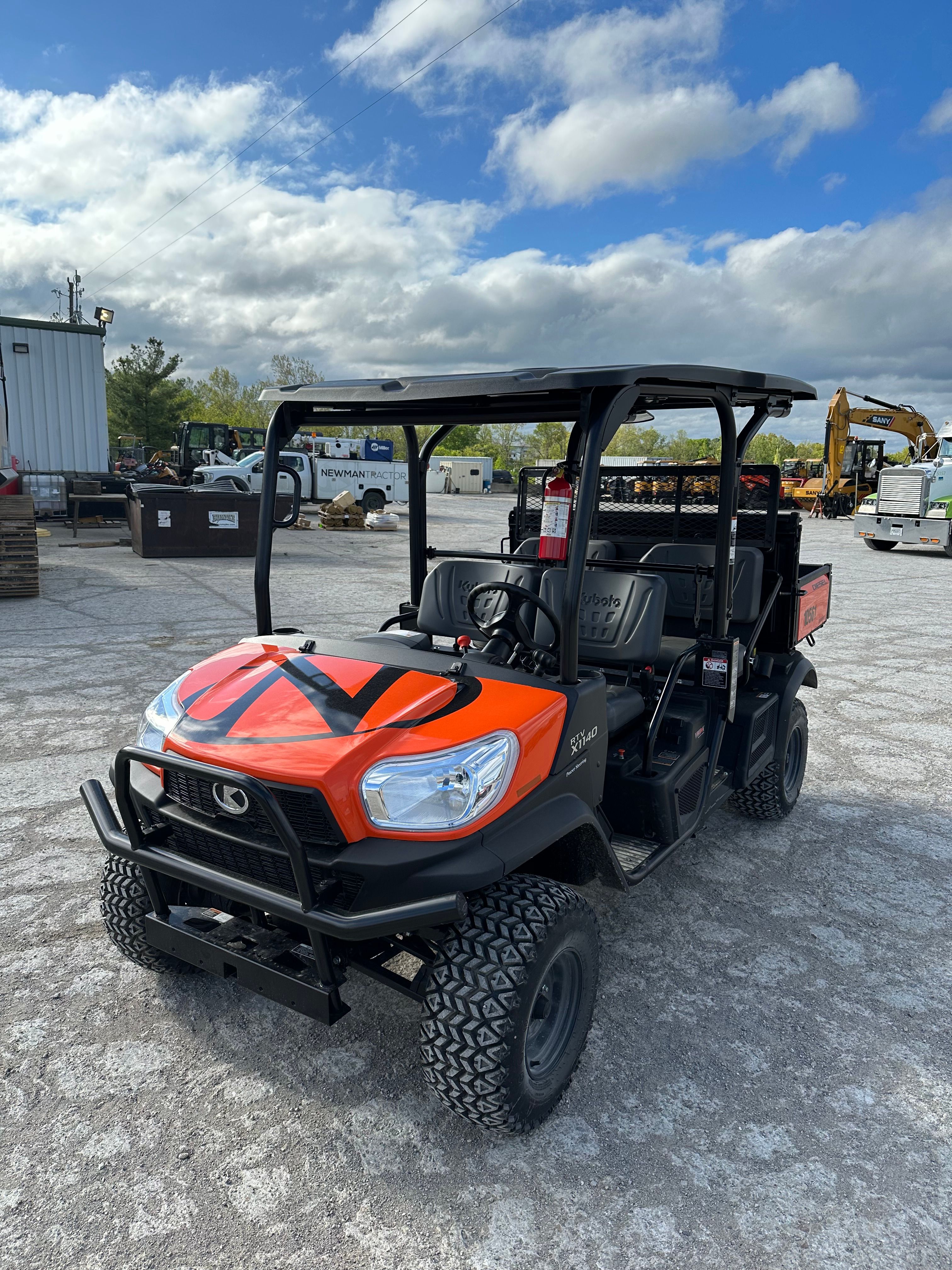 2023 KUBOTA RTV-X1140 Photo 1 Thumbnail