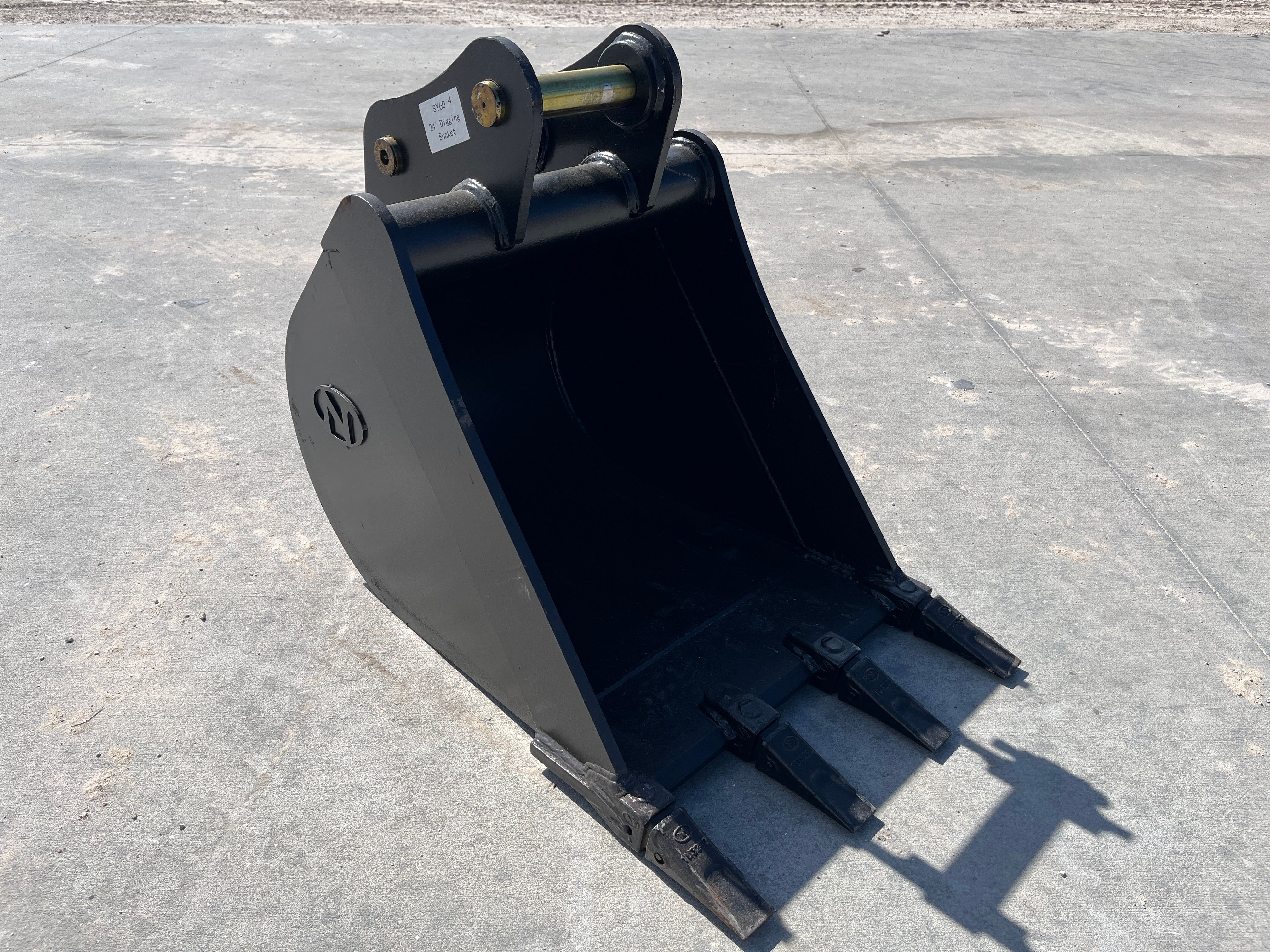 24" BUCKET FOR SY60C Photo 4 Thumbnail